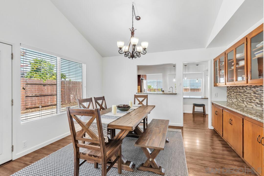 Detail Gallery Image 8 of 49 For 1509  Honey Hill, El Cajon,  CA 92020 - 6 Beds | 2 Baths