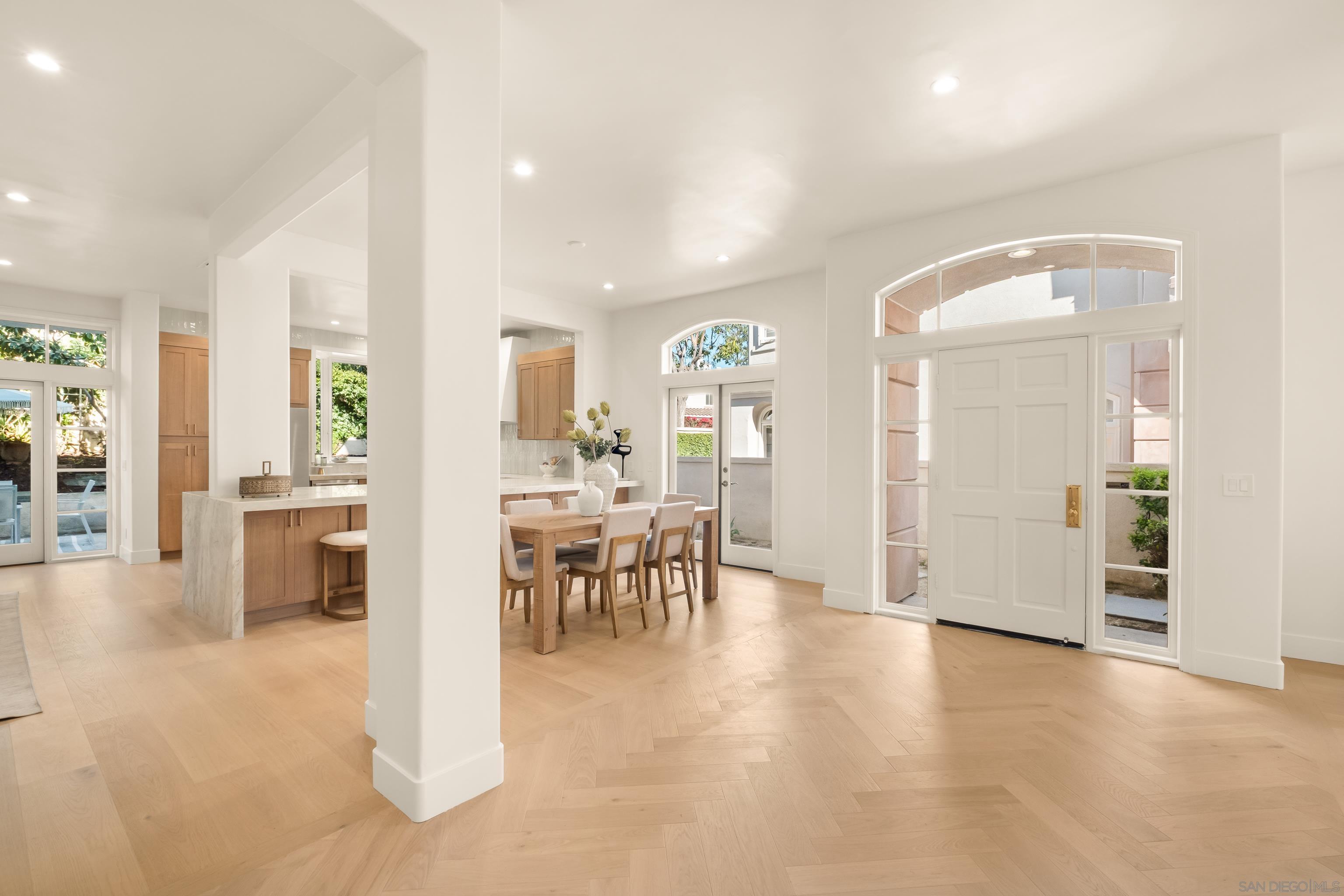 Detail Gallery Image 26 of 55 For 5342  Renaissance Ave, San Diego,  CA 92122 - 4 Beds | 3/1 Baths