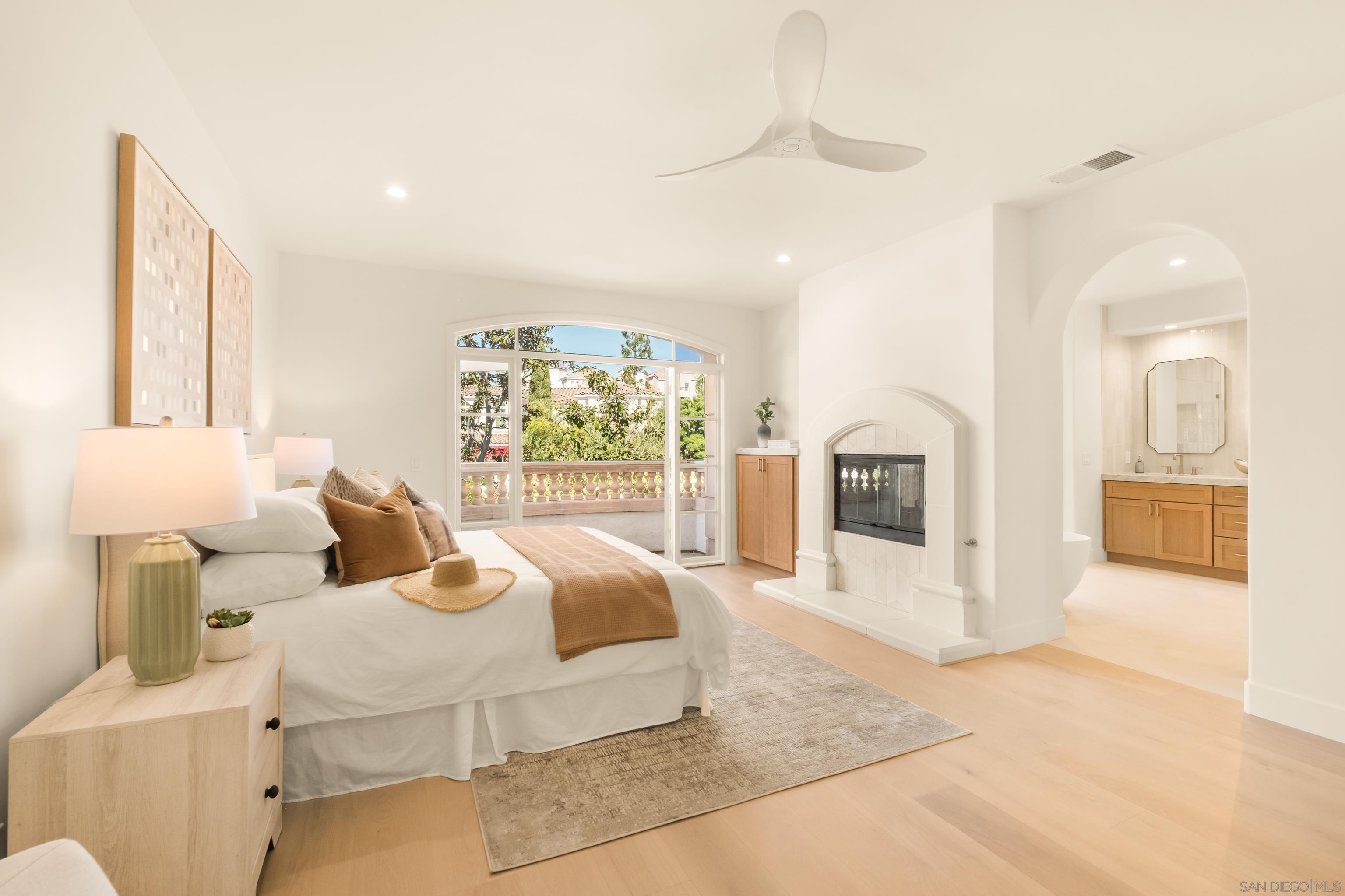 Detail Gallery Image 34 of 55 For 5342  Renaissance Ave, San Diego,  CA 92122 - 4 Beds | 3/1 Baths