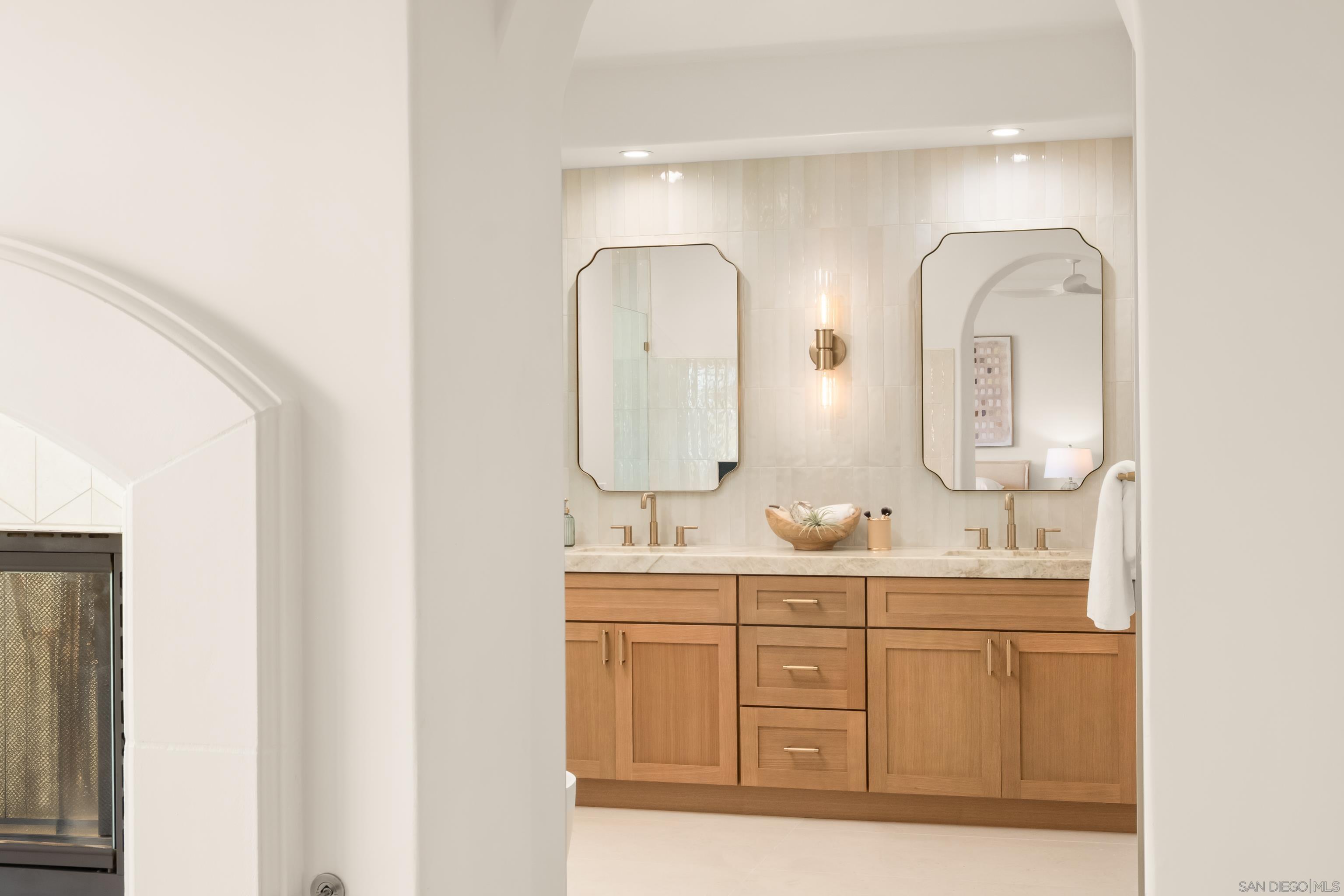 Detail Gallery Image 35 of 55 For 5342  Renaissance Ave, San Diego,  CA 92122 - 4 Beds | 3/1 Baths