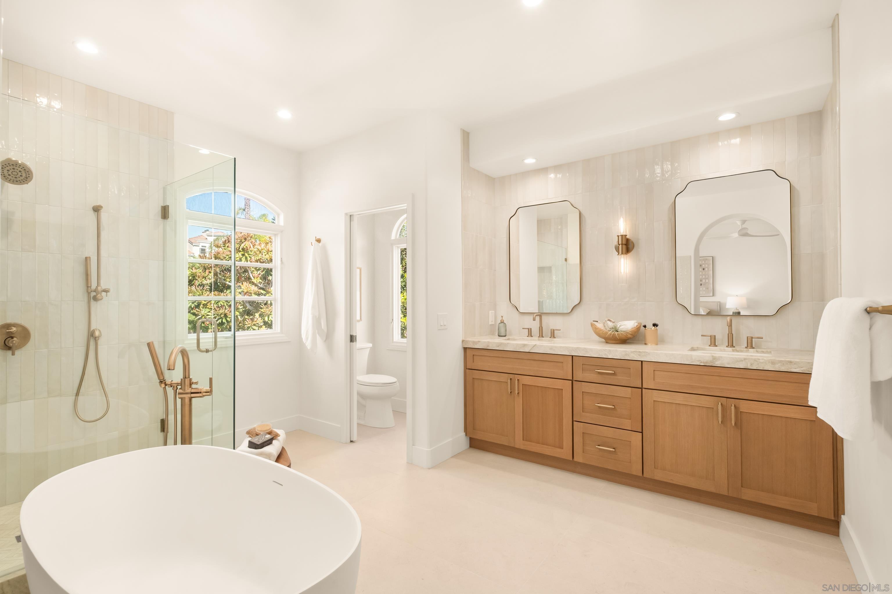 Detail Gallery Image 36 of 55 For 5342  Renaissance Ave, San Diego,  CA 92122 - 4 Beds | 3/1 Baths