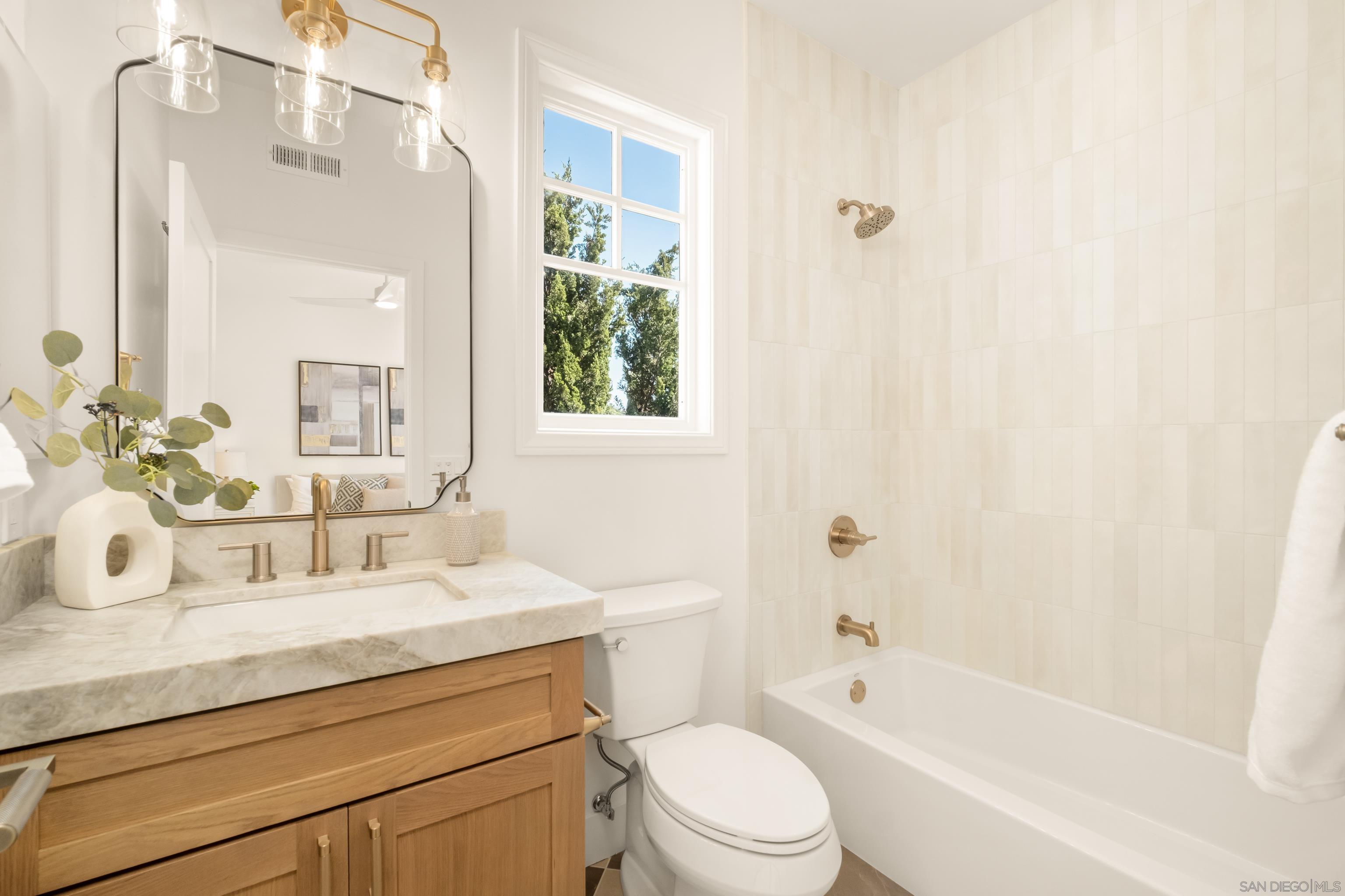 Detail Gallery Image 44 of 55 For 5342  Renaissance Ave, San Diego,  CA 92122 - 4 Beds | 3/1 Baths