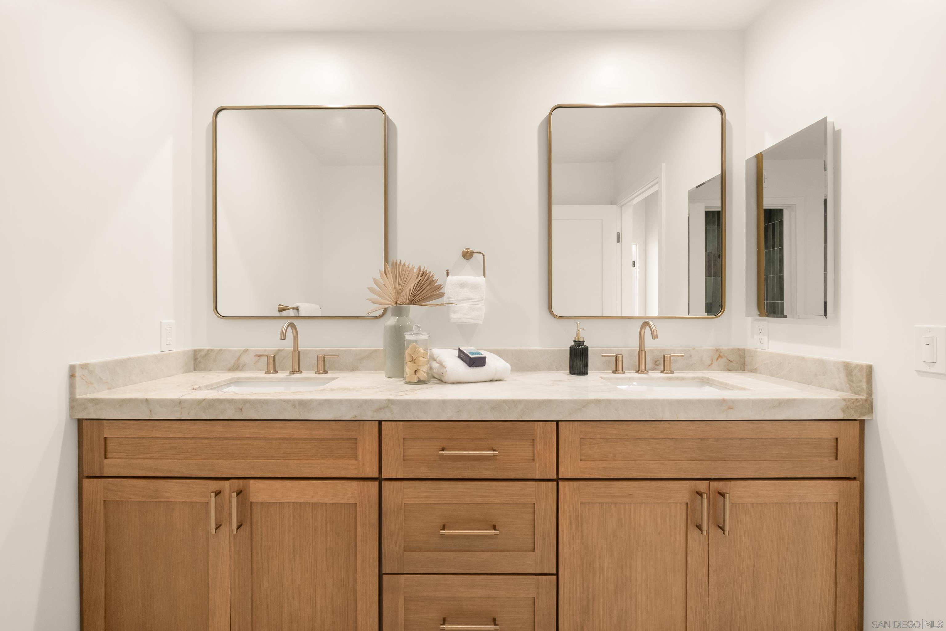 Detail Gallery Image 50 of 55 For 5342  Renaissance Ave, San Diego,  CA 92122 - 4 Beds | 3/1 Baths