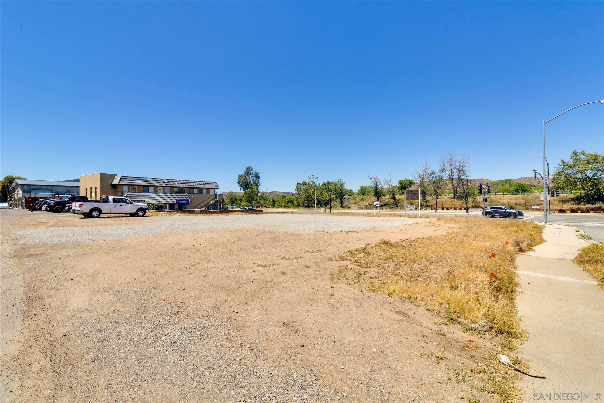 Detail Gallery Image 12 of 18 For , Santee,  CA 92071 - – Beds | – Baths