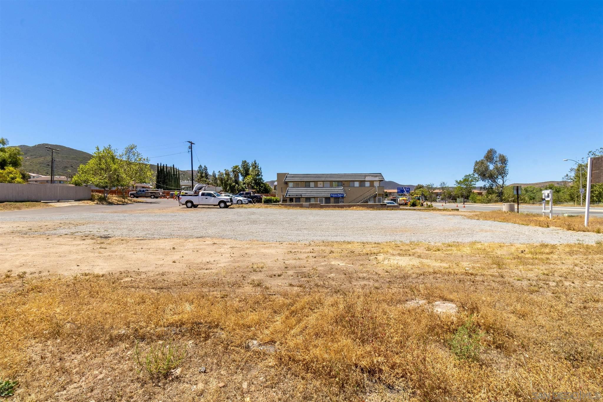 Detail Gallery Image 10 of 18 For , Santee,  CA 92071 - – Beds | – Baths