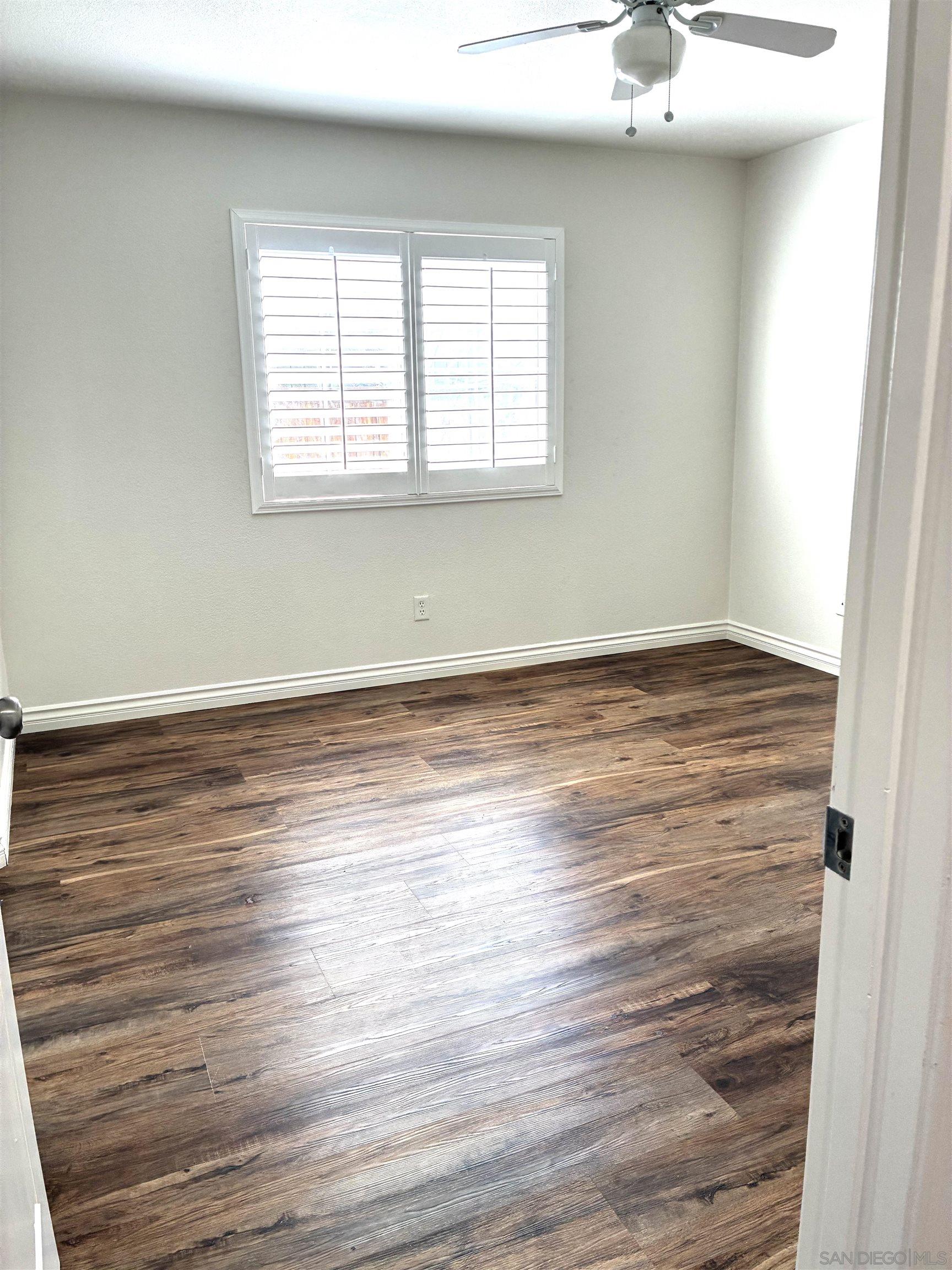 Detail Gallery Image 13 of 37 For 53009  Rose Sachet Lane, Lake Elsinore,  CA 92532 - 6 Beds | 3 Baths