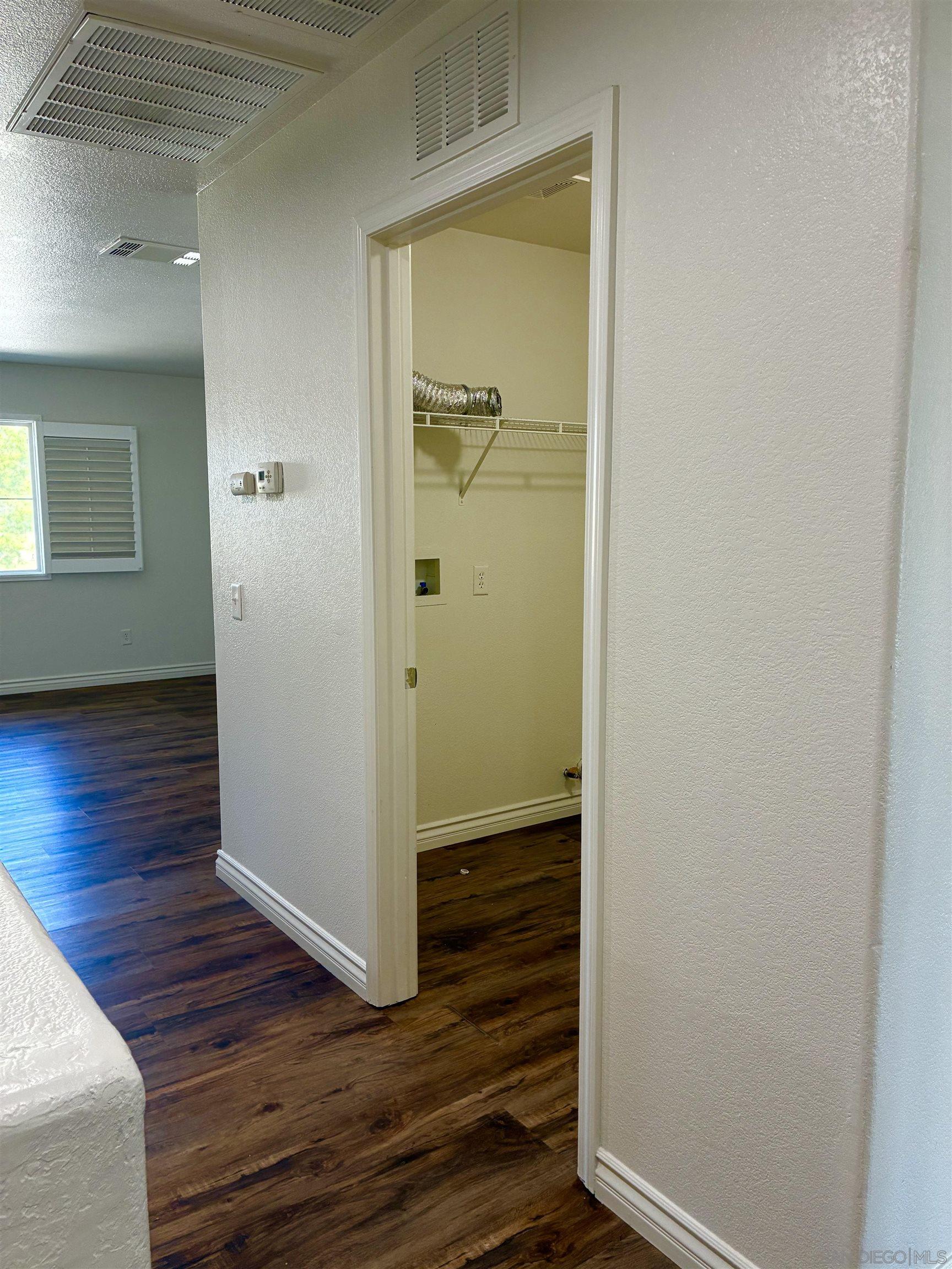 Detail Gallery Image 16 of 37 For 53009  Rose Sachet Lane, Lake Elsinore,  CA 92532 - 6 Beds | 3 Baths