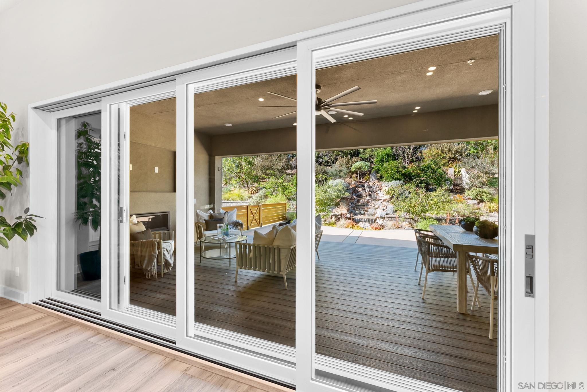 Detail Gallery Image 18 of 75 For 2935  Side Saddle Ln, Escondido,  CA 92029 - 5 Beds | 4/1 Baths