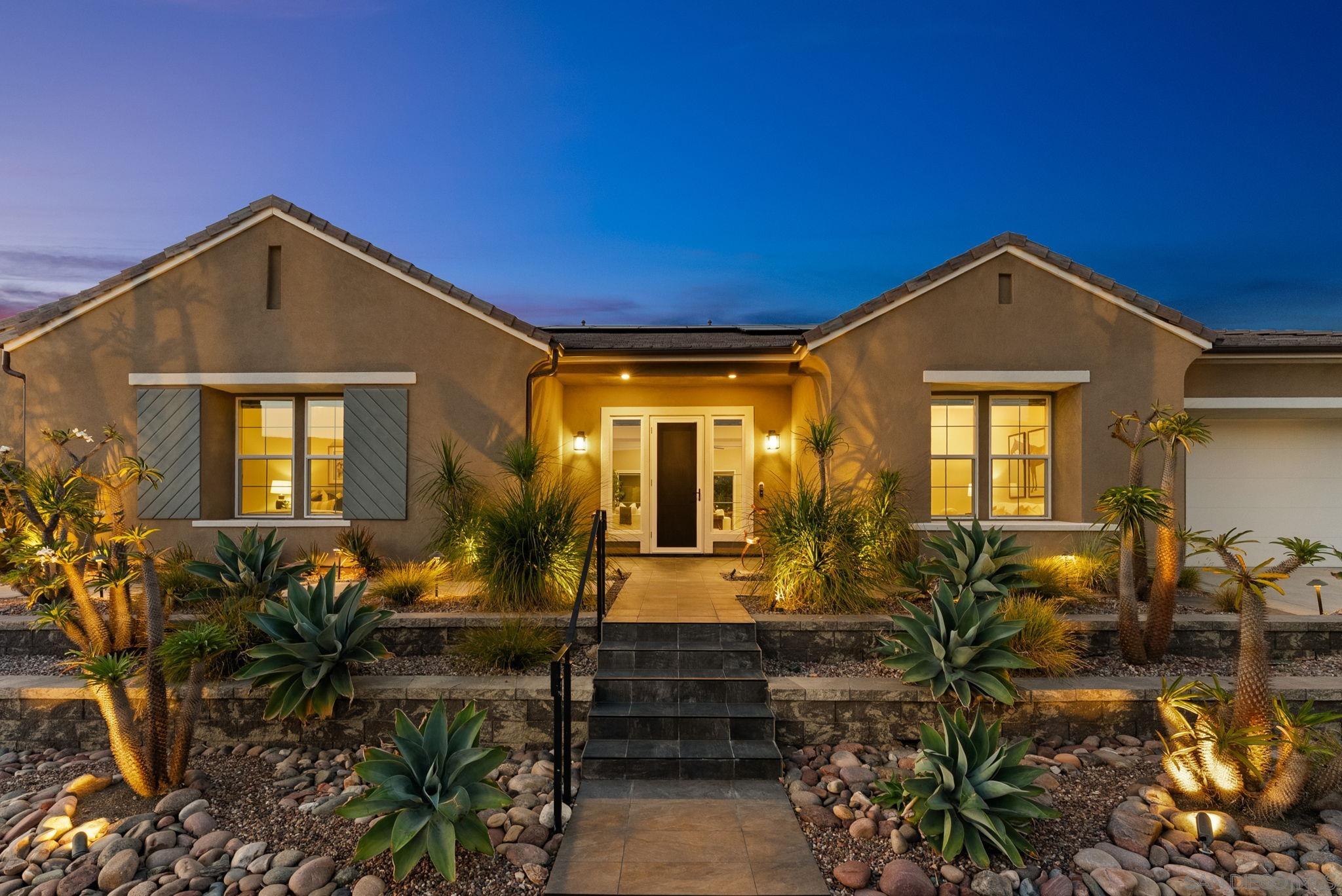 Detail Gallery Image 3 of 75 For 2935  Side Saddle Ln, Escondido,  CA 92029 - 5 Beds | 4/1 Baths