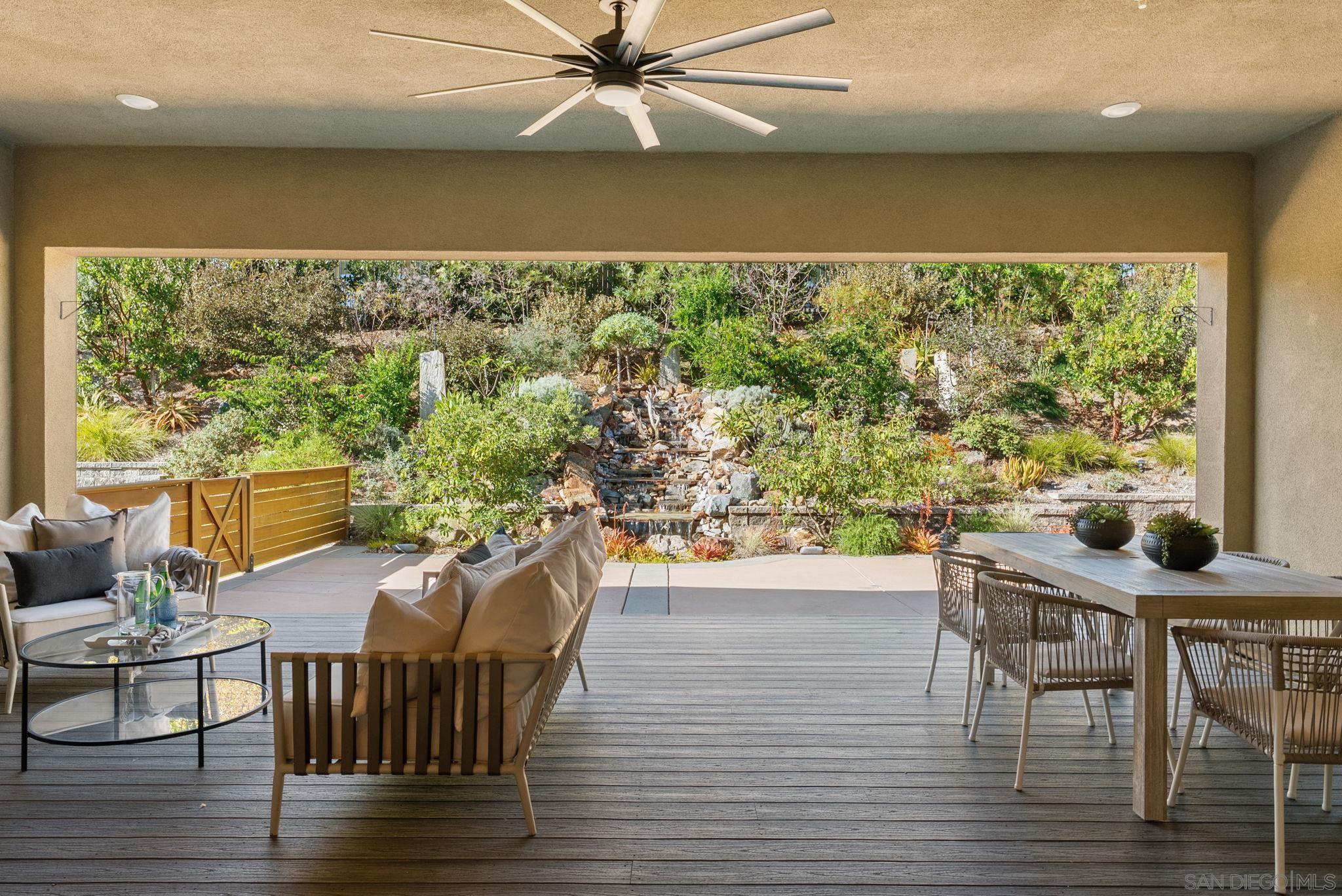 Detail Gallery Image 21 of 75 For 2935  Side Saddle Ln, Escondido,  CA 92029 - 5 Beds | 4/1 Baths