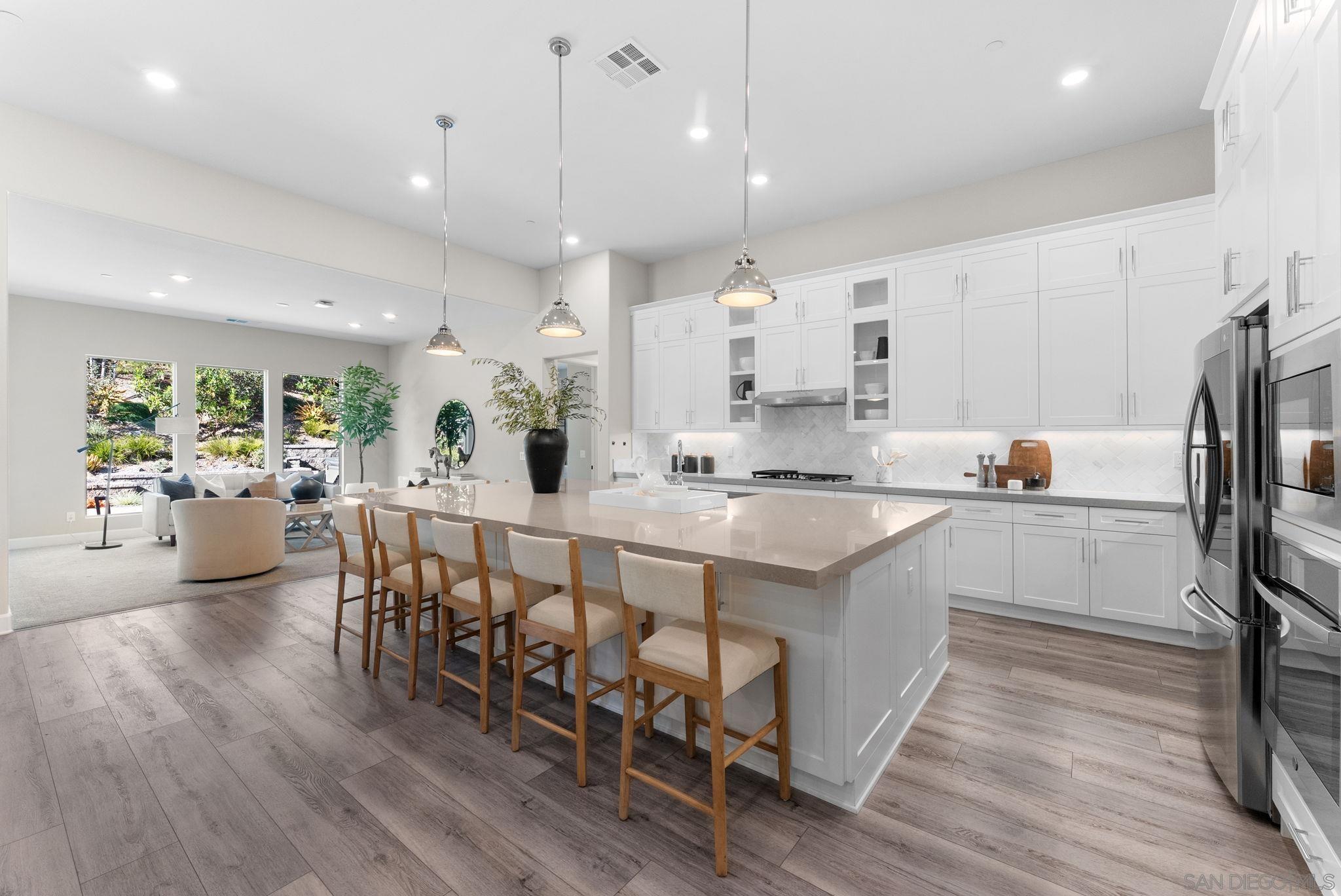 Detail Gallery Image 23 of 75 For 2935  Side Saddle Ln, Escondido,  CA 92029 - 5 Beds | 4/1 Baths