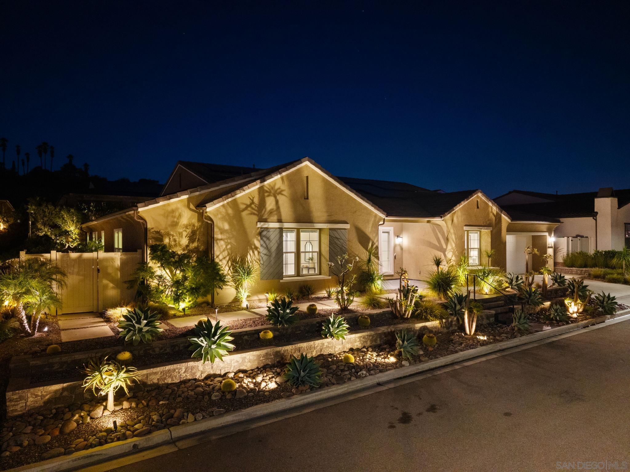 Detail Gallery Image 9 of 75 For 2935  Side Saddle Ln, Escondido,  CA 92029 - 5 Beds | 4/1 Baths