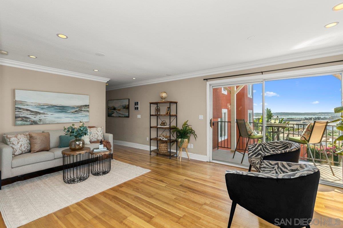 Detail Gallery Image 6 of 32 For 3145  Union Street  #1,  San Diego,  CA 92103 - 2 Beds | 2 Baths