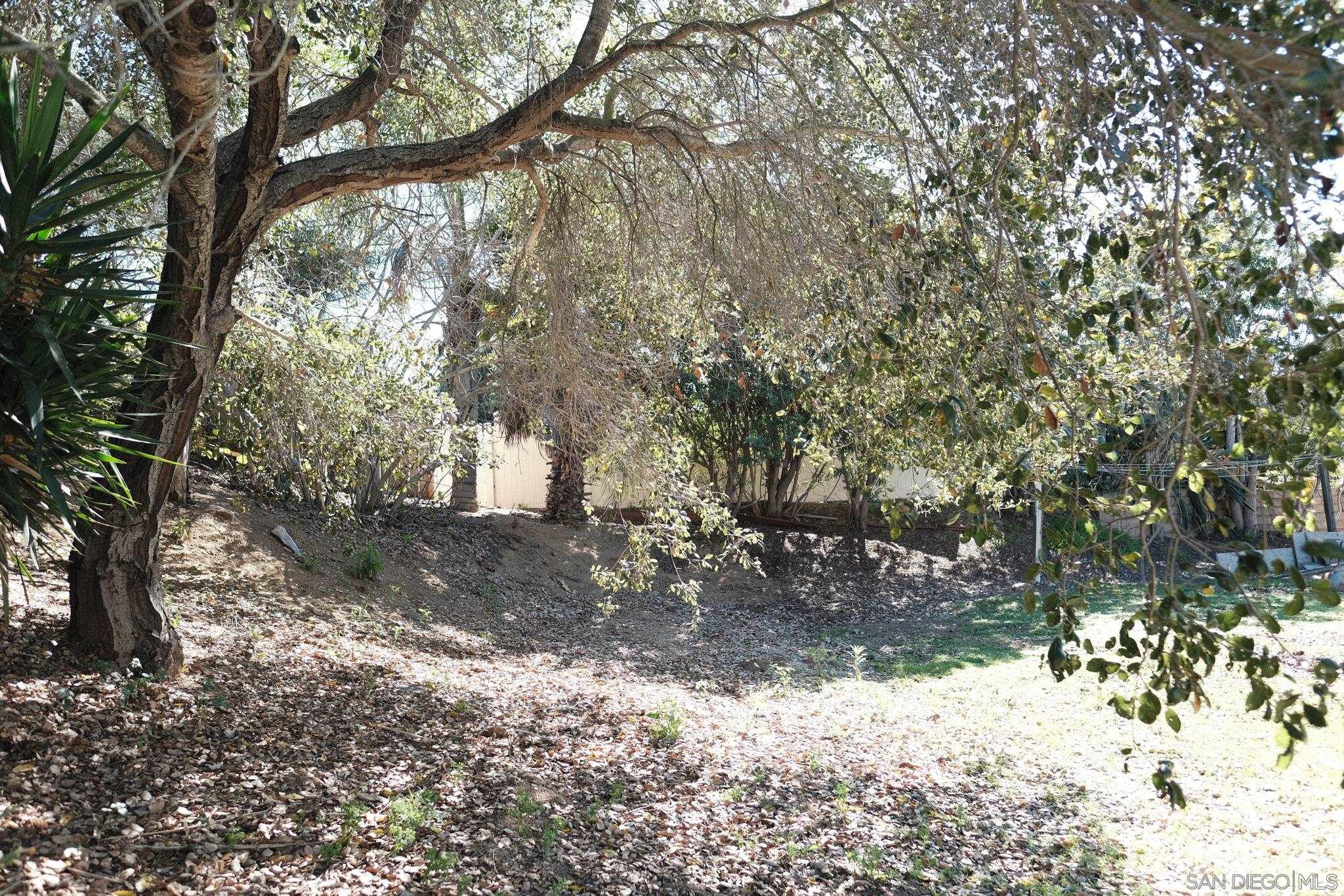 Detail Gallery Image 29 of 42 For 26327 N Broadway, Escondido,  CA 92026 - 3 Beds | 2 Baths