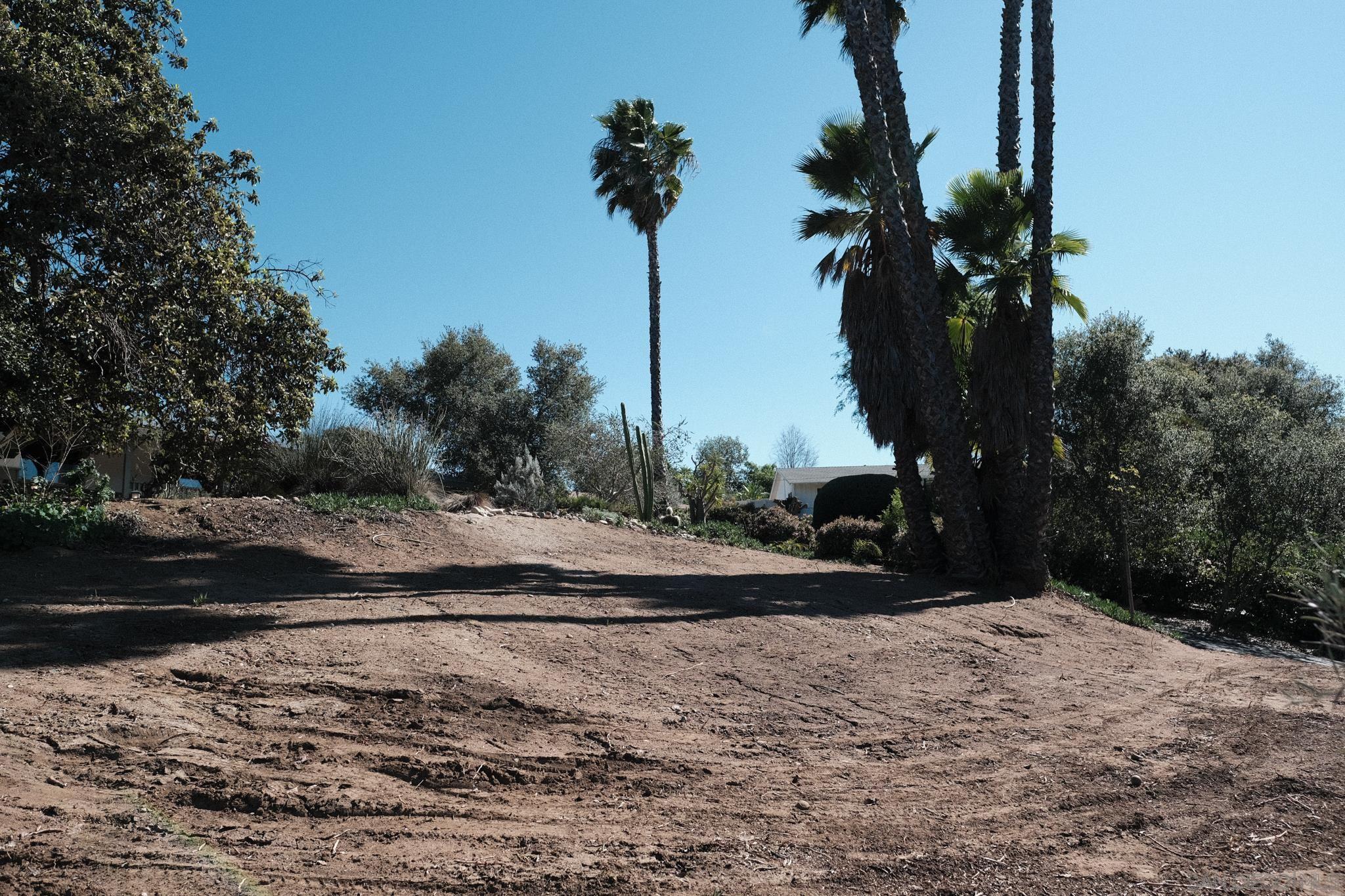 Detail Gallery Image 30 of 42 For 26327 N Broadway, Escondido,  CA 92026 - 3 Beds | 2 Baths