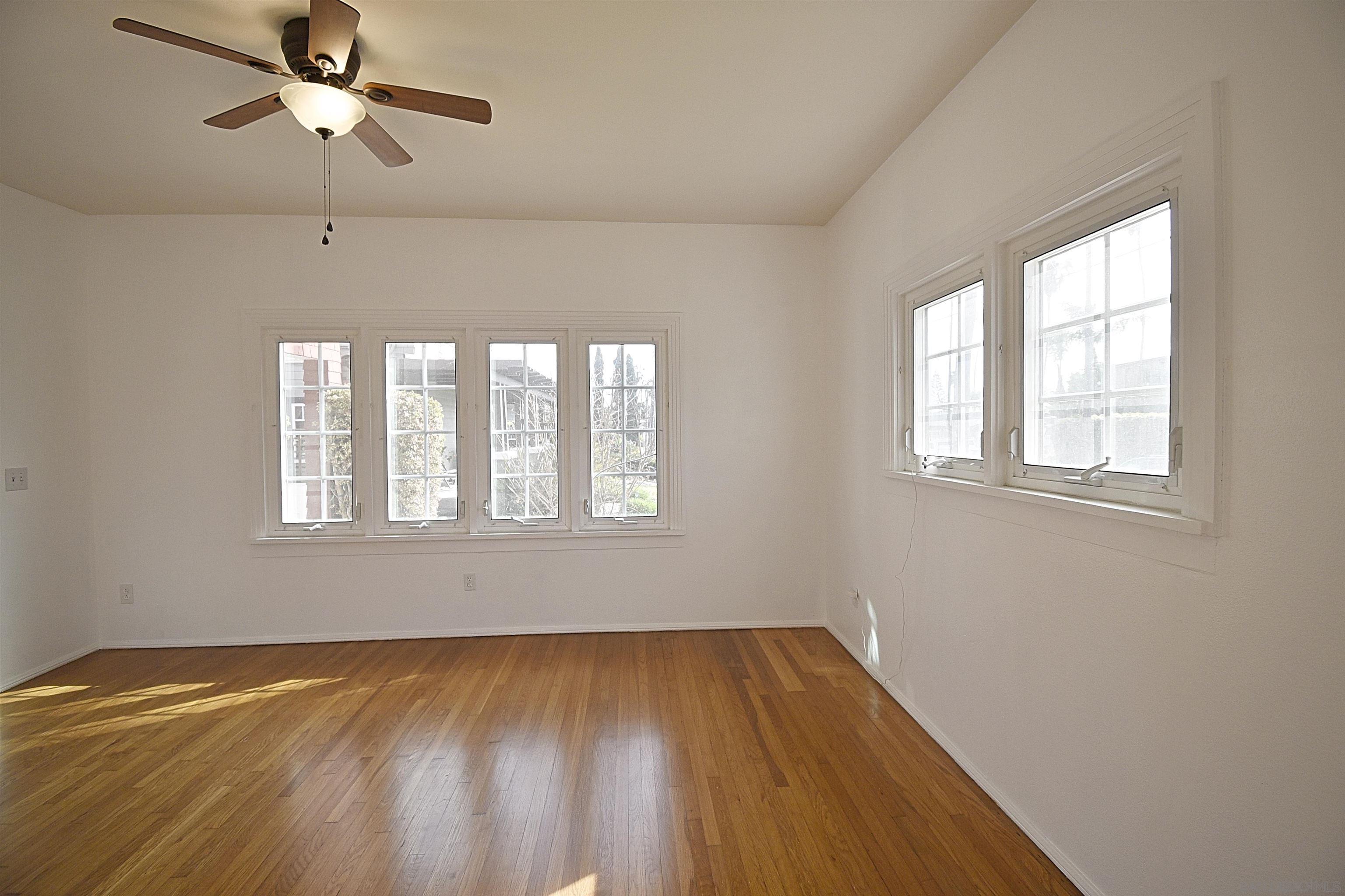 Detail Gallery Image 17 of 73 For 4778  Panorama Drive, San Diego,  CA 92116 - 6 Beds | 2 Baths