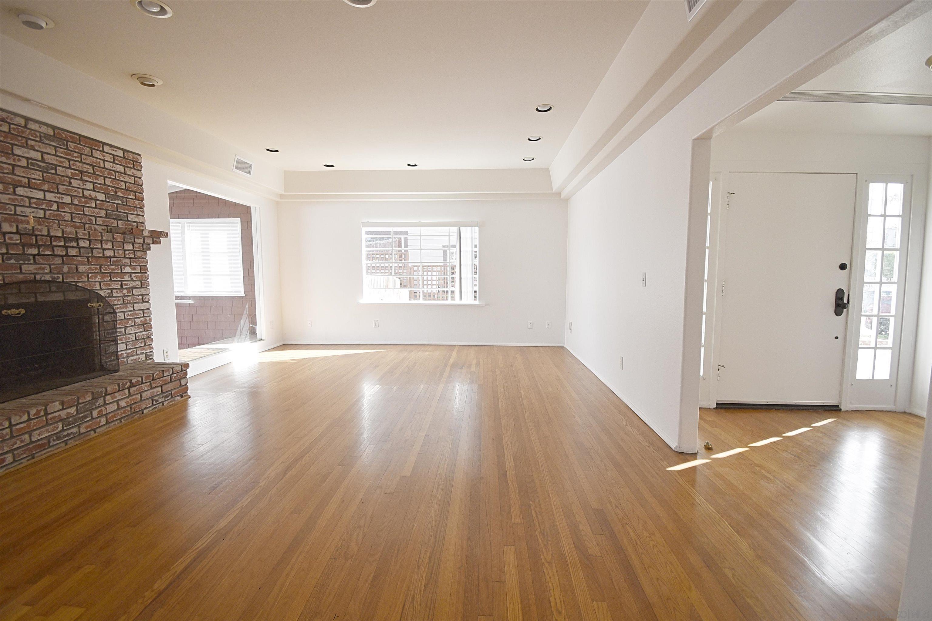 Detail Gallery Image 3 of 73 For 4778  Panorama Drive, San Diego,  CA 92116 - 6 Beds | 2 Baths