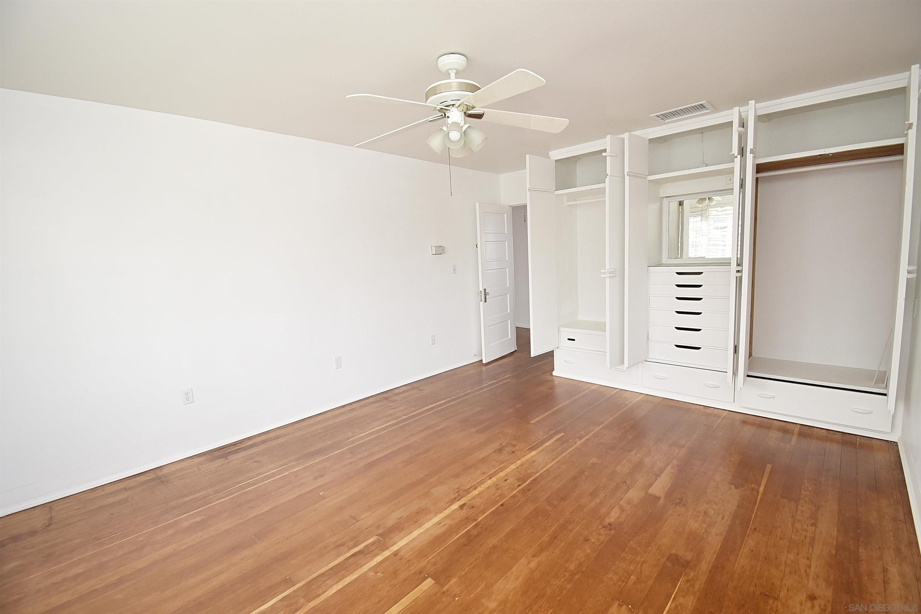 Detail Gallery Image 22 of 73 For 4778  Panorama Drive, San Diego,  CA 92116 - 6 Beds | 2 Baths