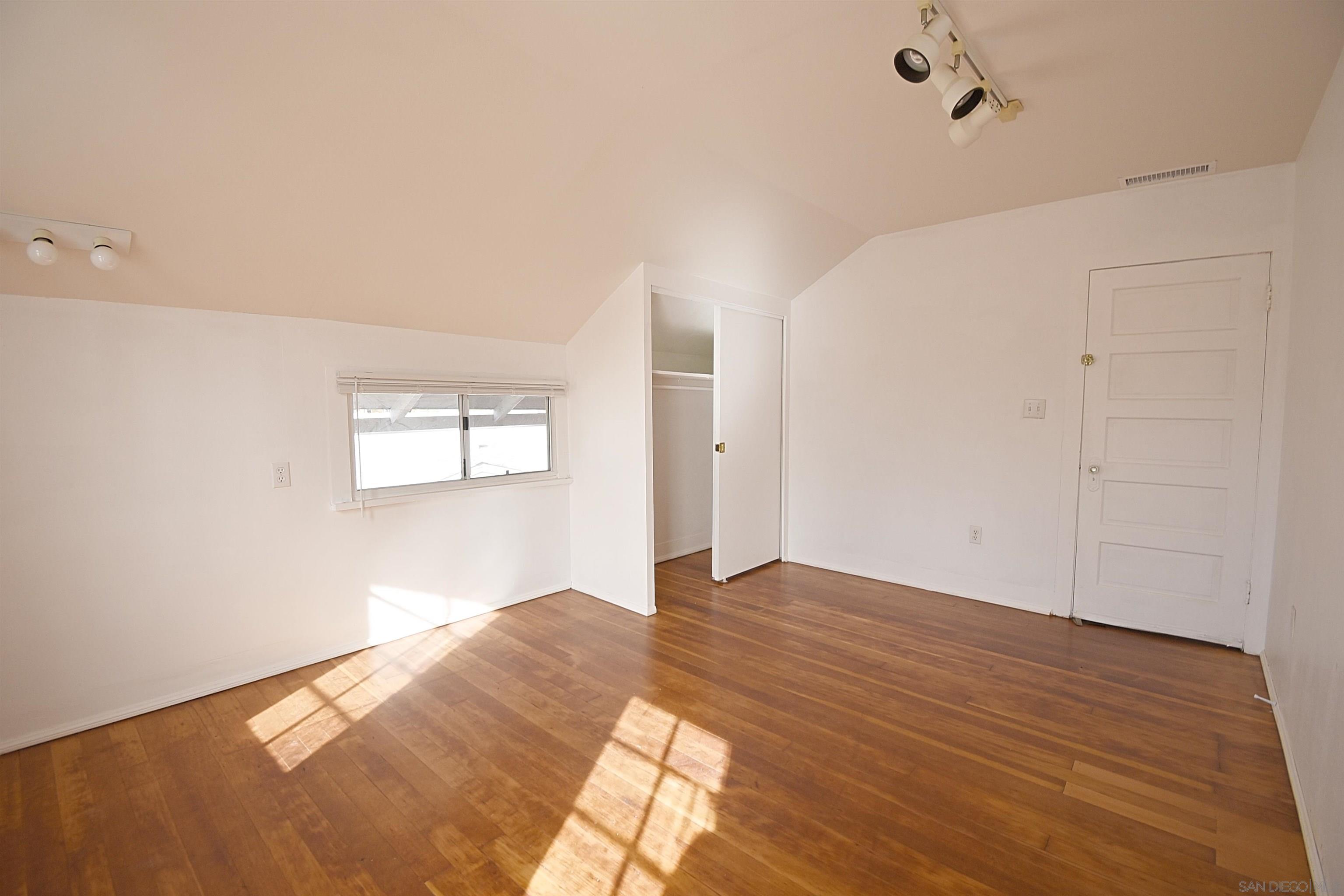 Detail Gallery Image 53 of 73 For 4778  Panorama Drive, San Diego,  CA 92116 - 6 Beds | 2 Baths