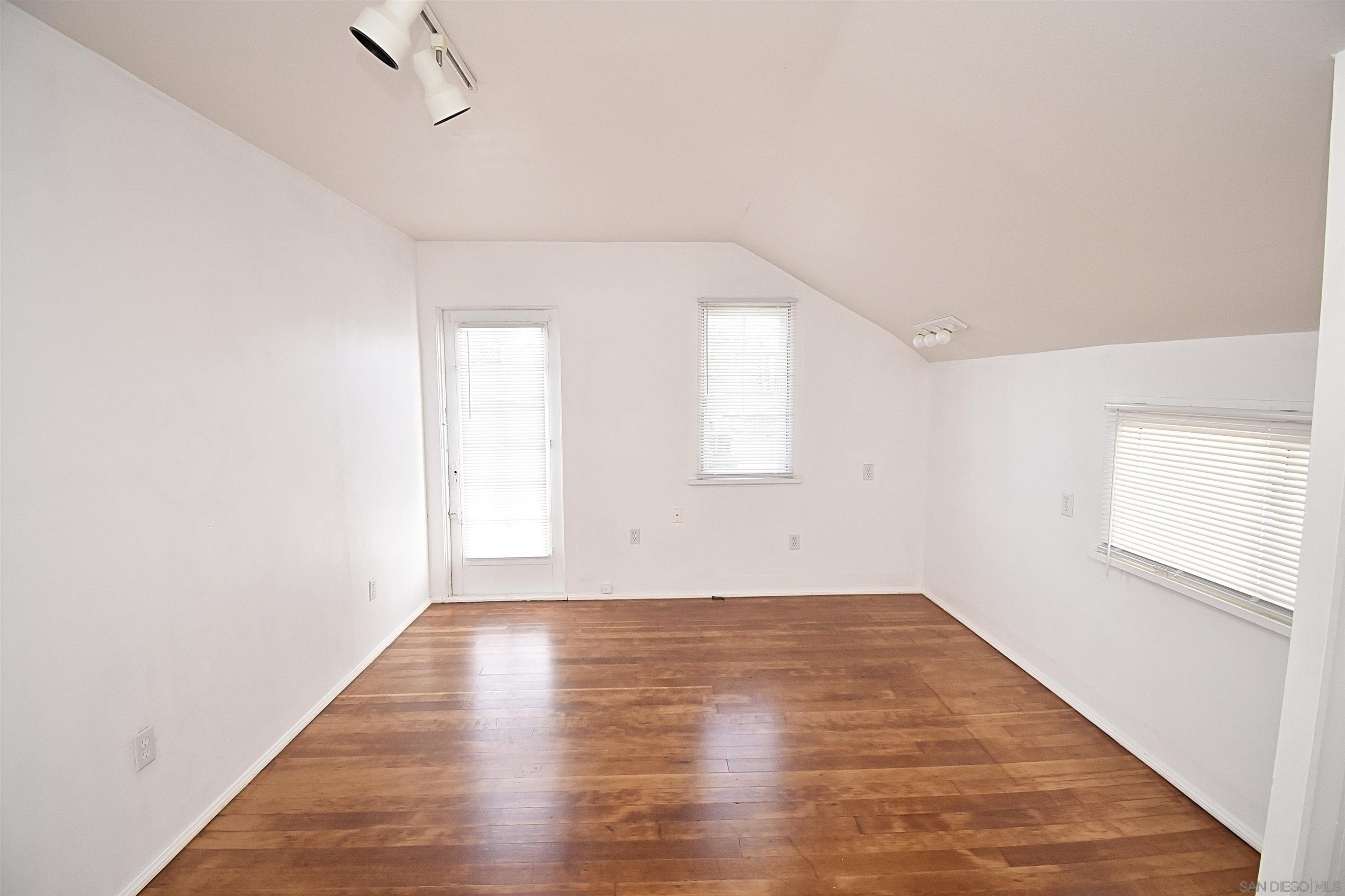 Detail Gallery Image 54 of 73 For 4778  Panorama Drive, San Diego,  CA 92116 - 6 Beds | 2 Baths