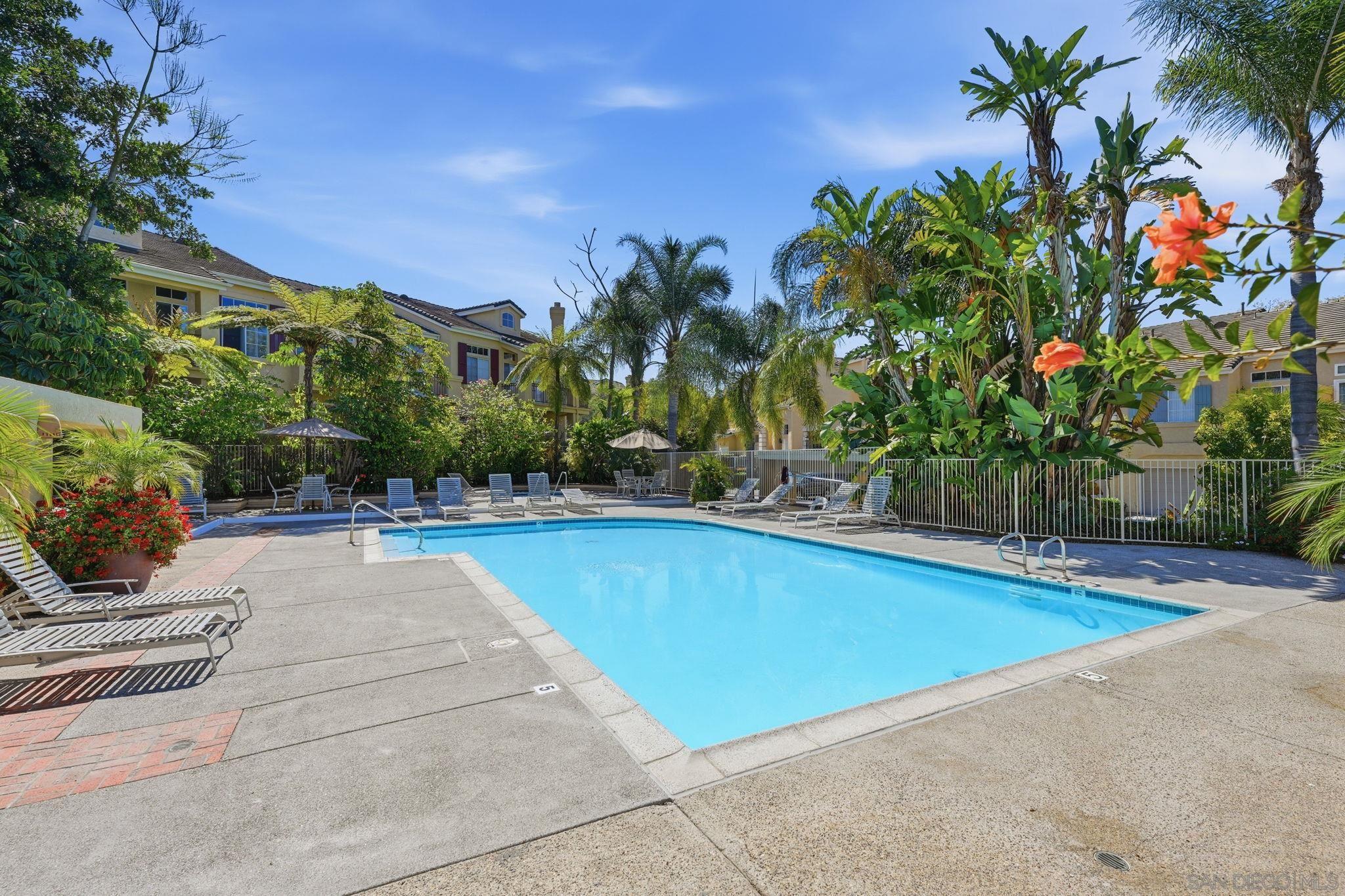 Detail Gallery Image 33 of 37 For 11240  Provencal Place, San Diego,  CA 92128 - 2 Beds | 2 Baths