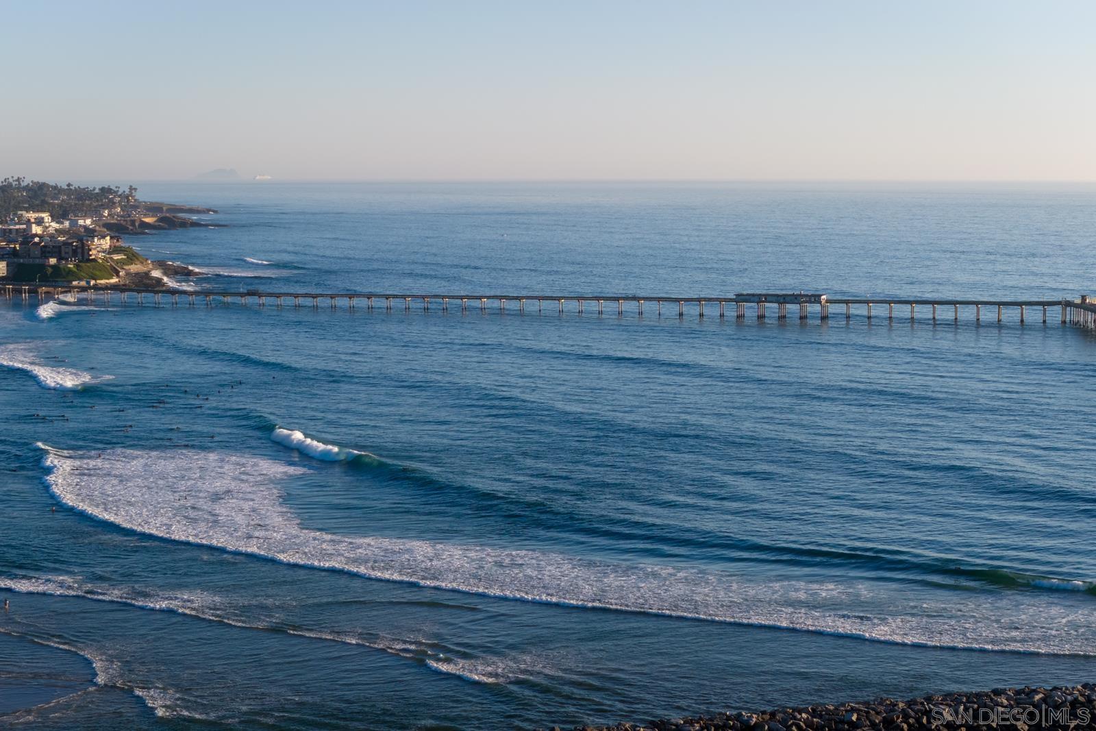 Detail Gallery Image 25 of 29 For 811  Anacapa Court, San Diego,  CA 92109 - 3 Beds | 2 Baths