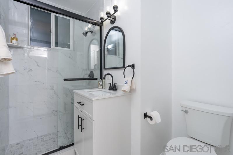 Detail Gallery Image 7 of 29 For 811  Anacapa Court, San Diego,  CA 92109 - 3 Beds | 2 Baths