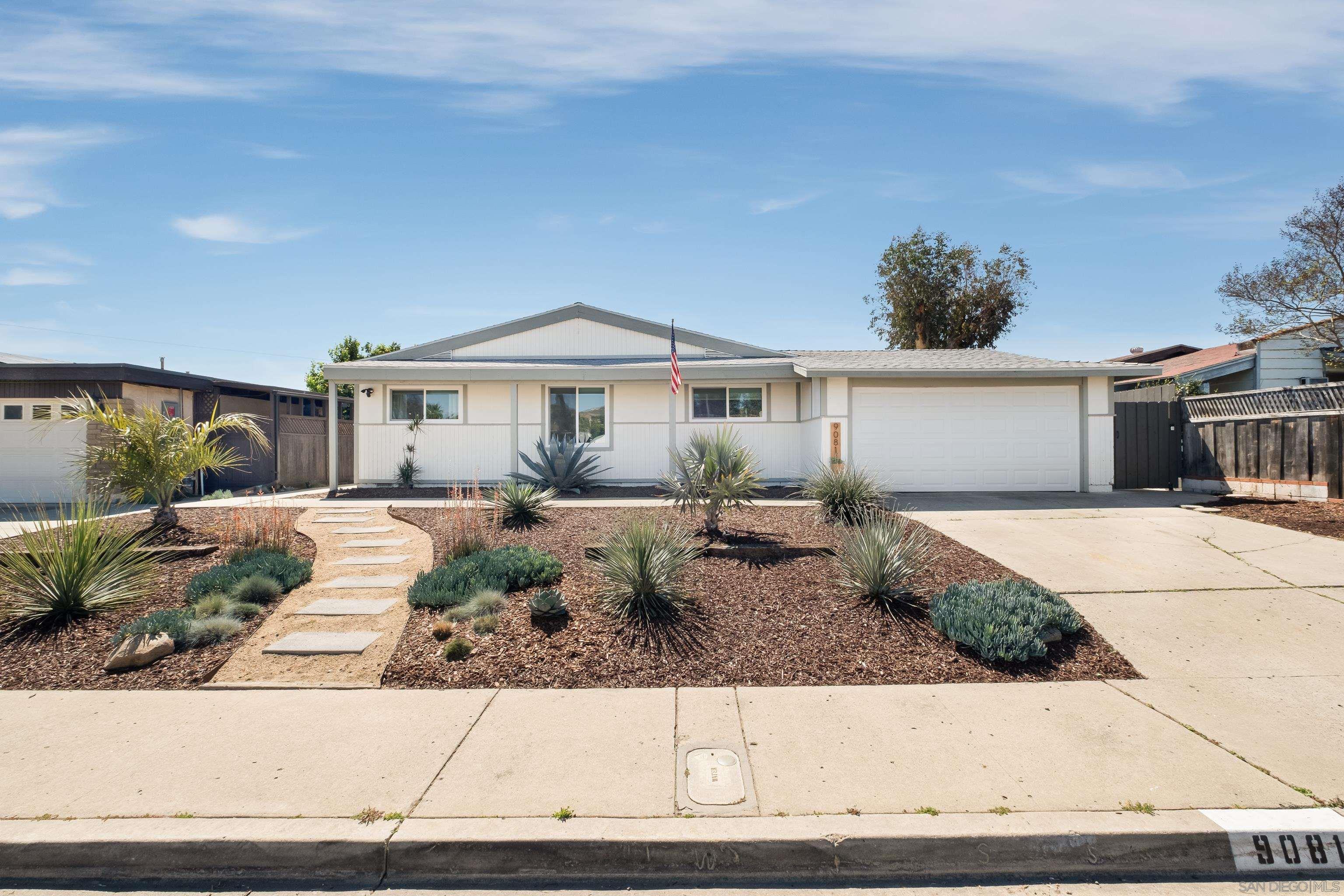 Detail Gallery Image 2 of 53 For 9081  Inverness, Santee,  CA 92071 - 4 Beds | 2 Baths