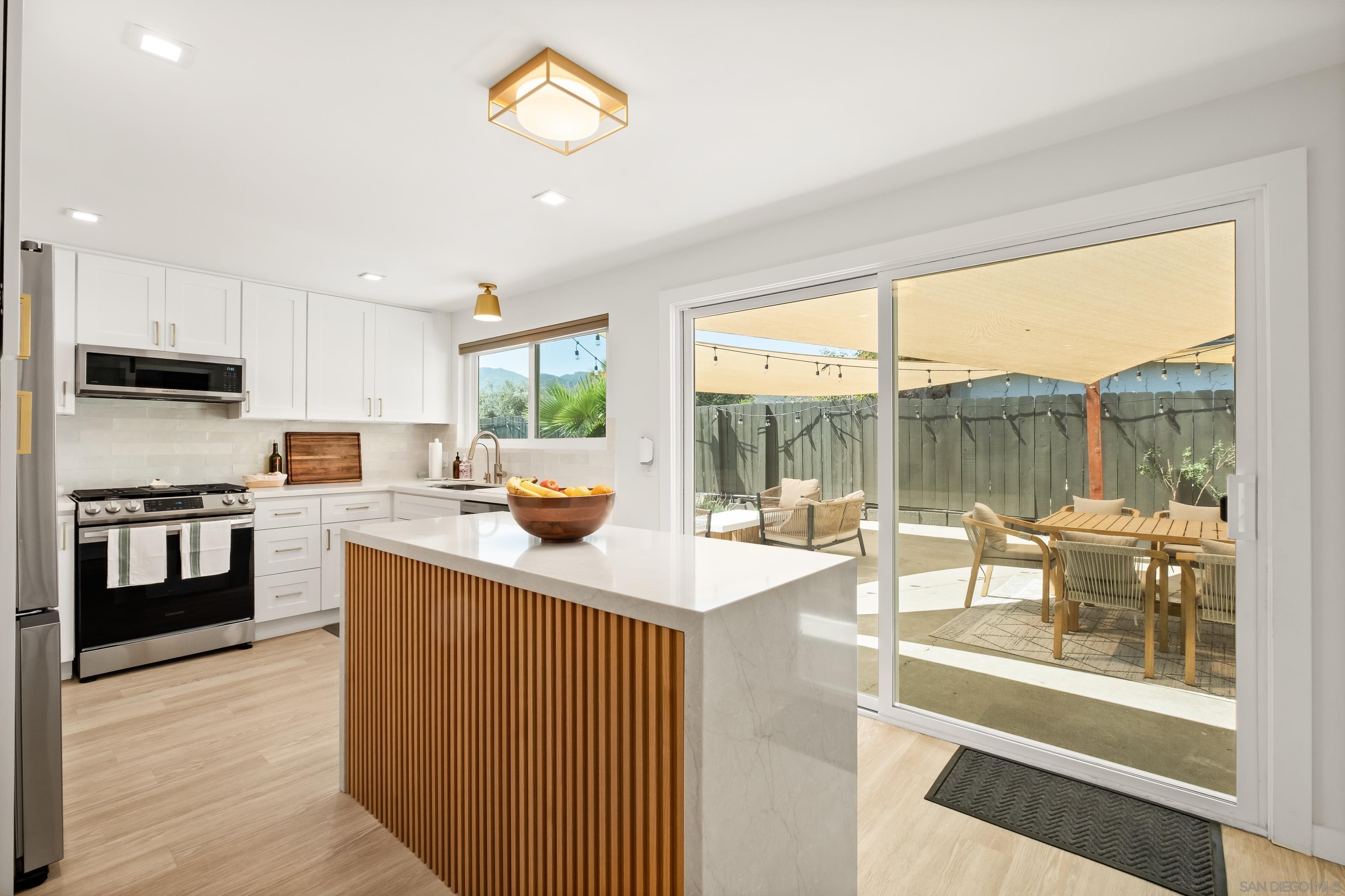 Detail Gallery Image 13 of 53 For 9081  Inverness, Santee,  CA 92071 - 4 Beds | 2 Baths