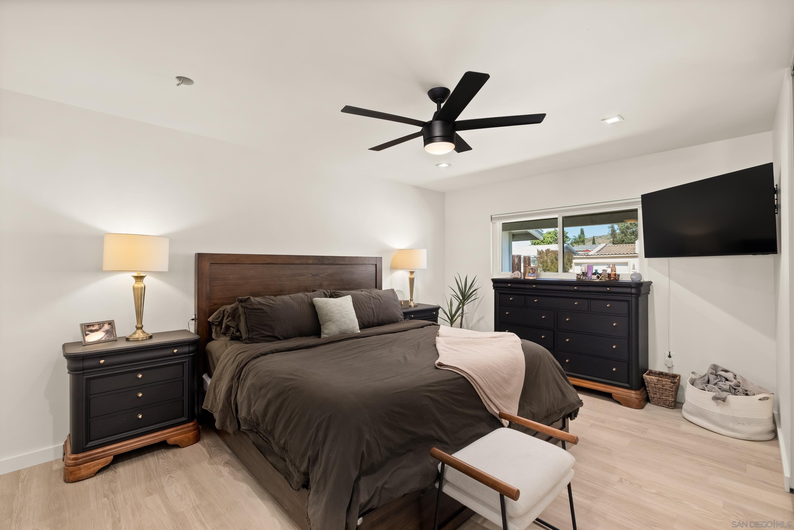 Detail Gallery Image 24 of 53 For 9081  Inverness, Santee,  CA 92071 - 4 Beds | 2 Baths