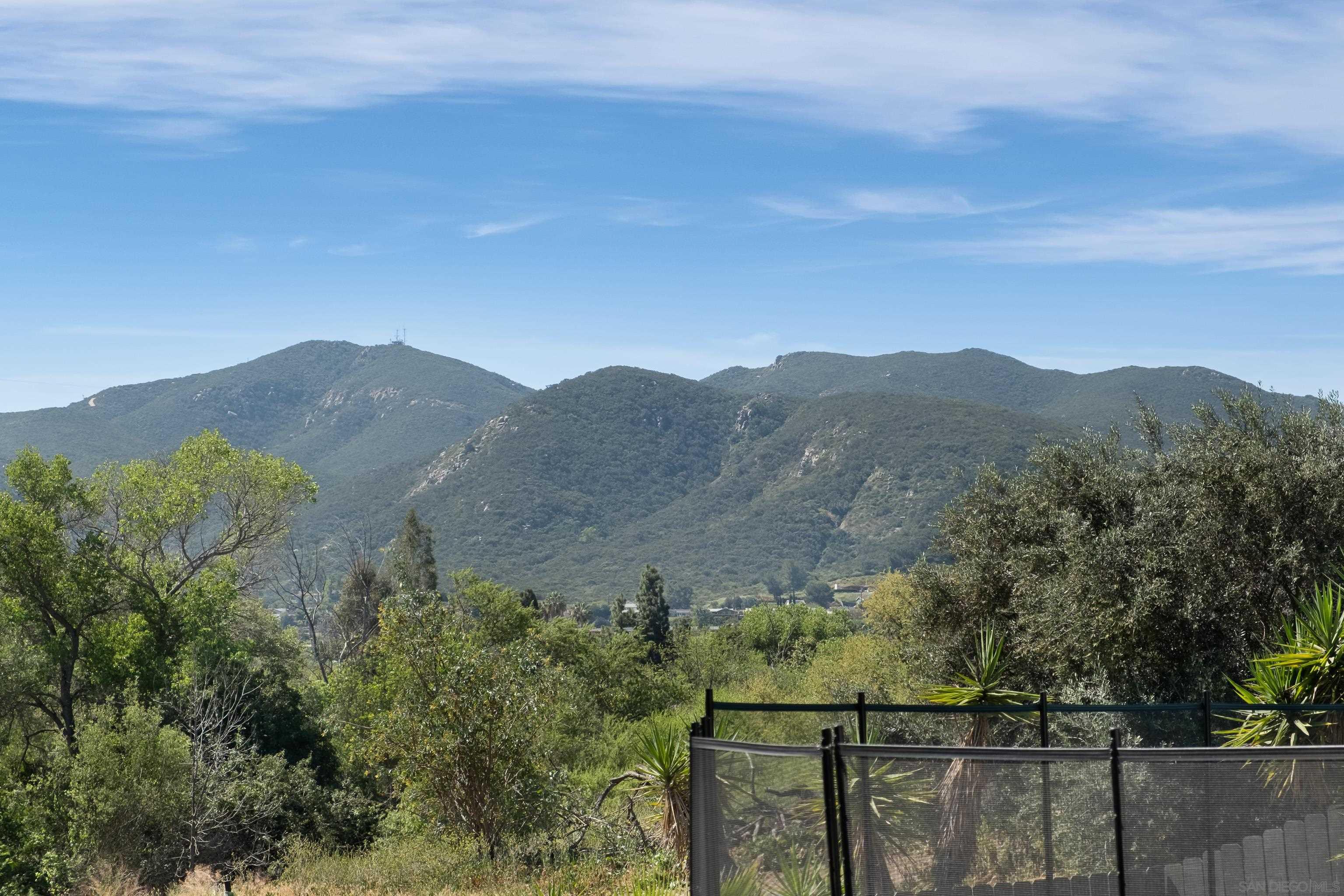 Detail Gallery Image 39 of 53 For 9081  Inverness, Santee,  CA 92071 - 4 Beds | 2 Baths