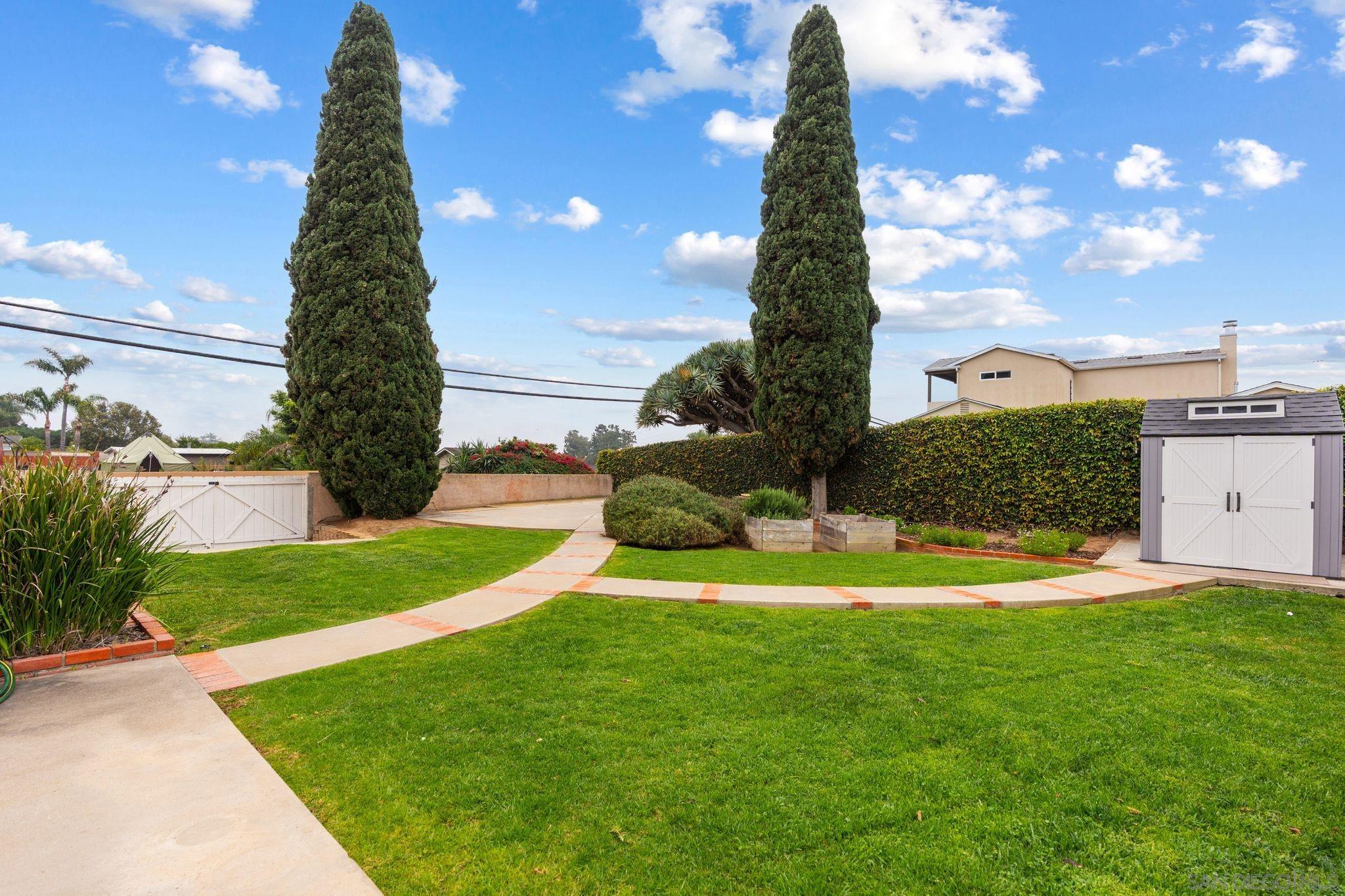 Detail Gallery Image 12 of 50 For 2604  Grandview Street, San Diego,  CA 92110 - 4 Beds | 2 Baths