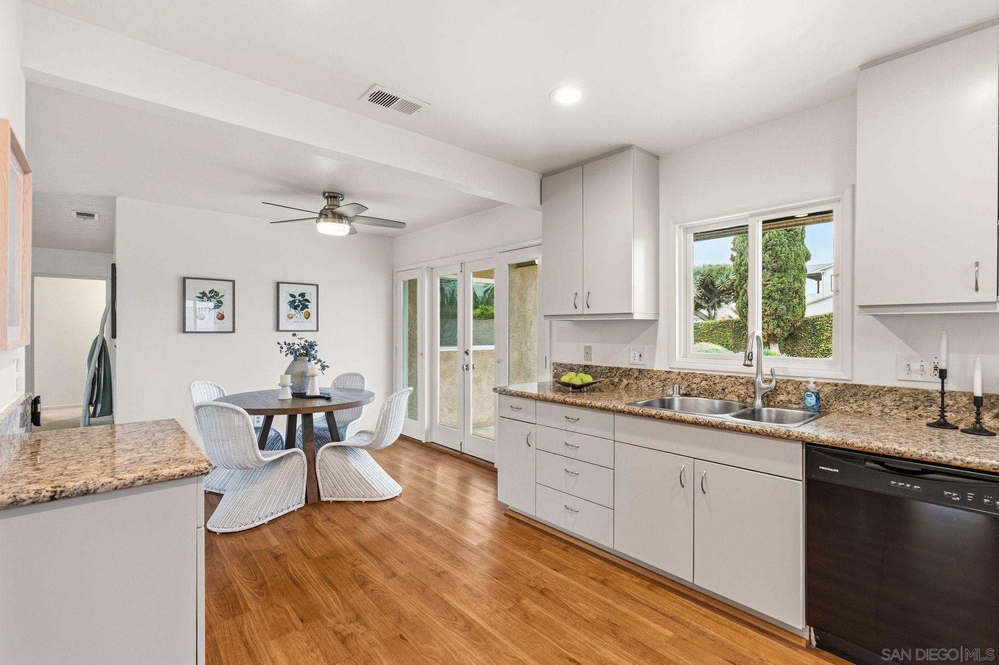 Detail Gallery Image 13 of 50 For 2604  Grandview Street, San Diego,  CA 92110 - 4 Beds | 2 Baths