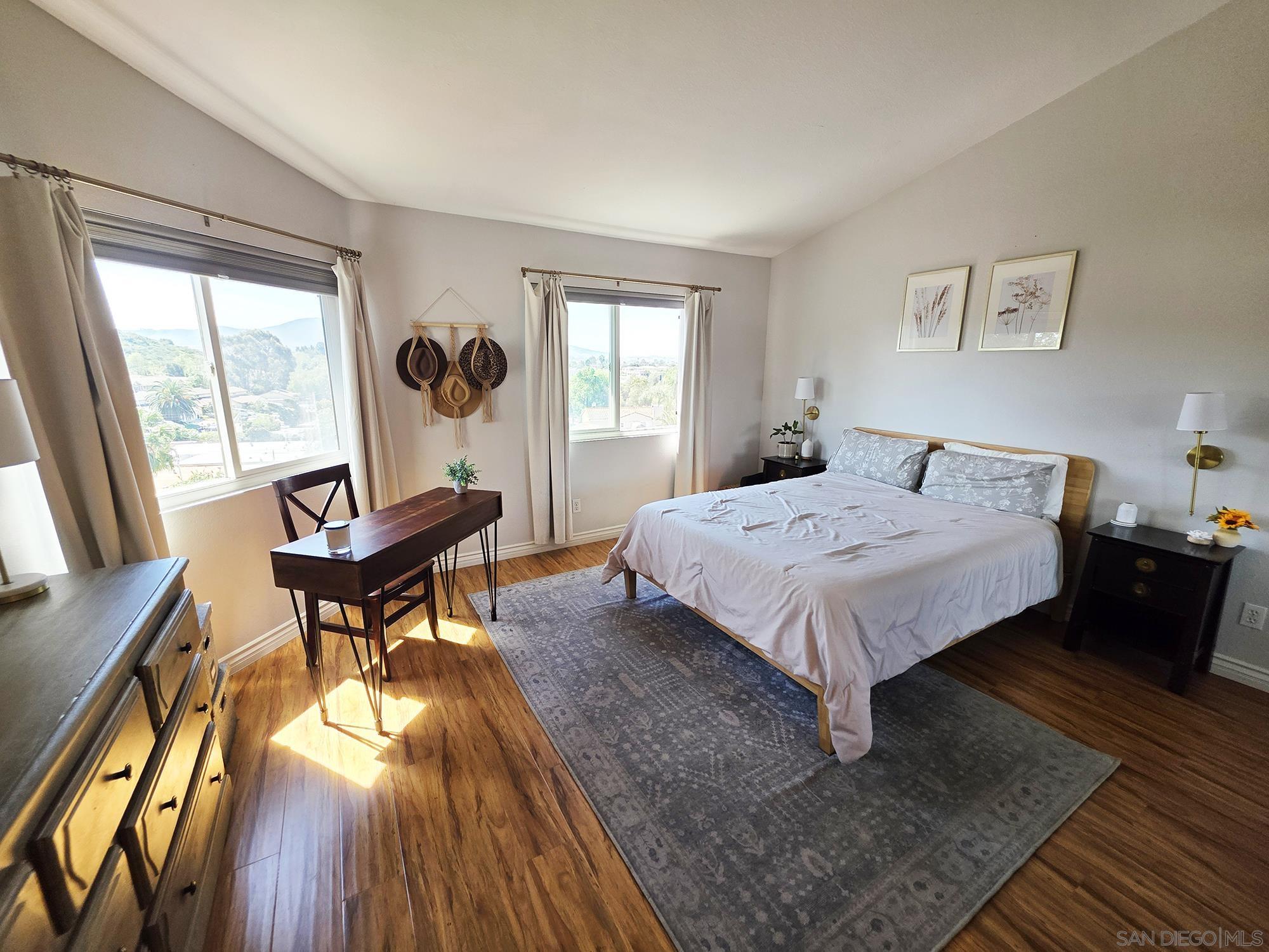 Detail Gallery Image 15 of 21 For 341  Rolling Hills, San Marcos,  CA 92069 - 3 Beds | 2/1 Baths