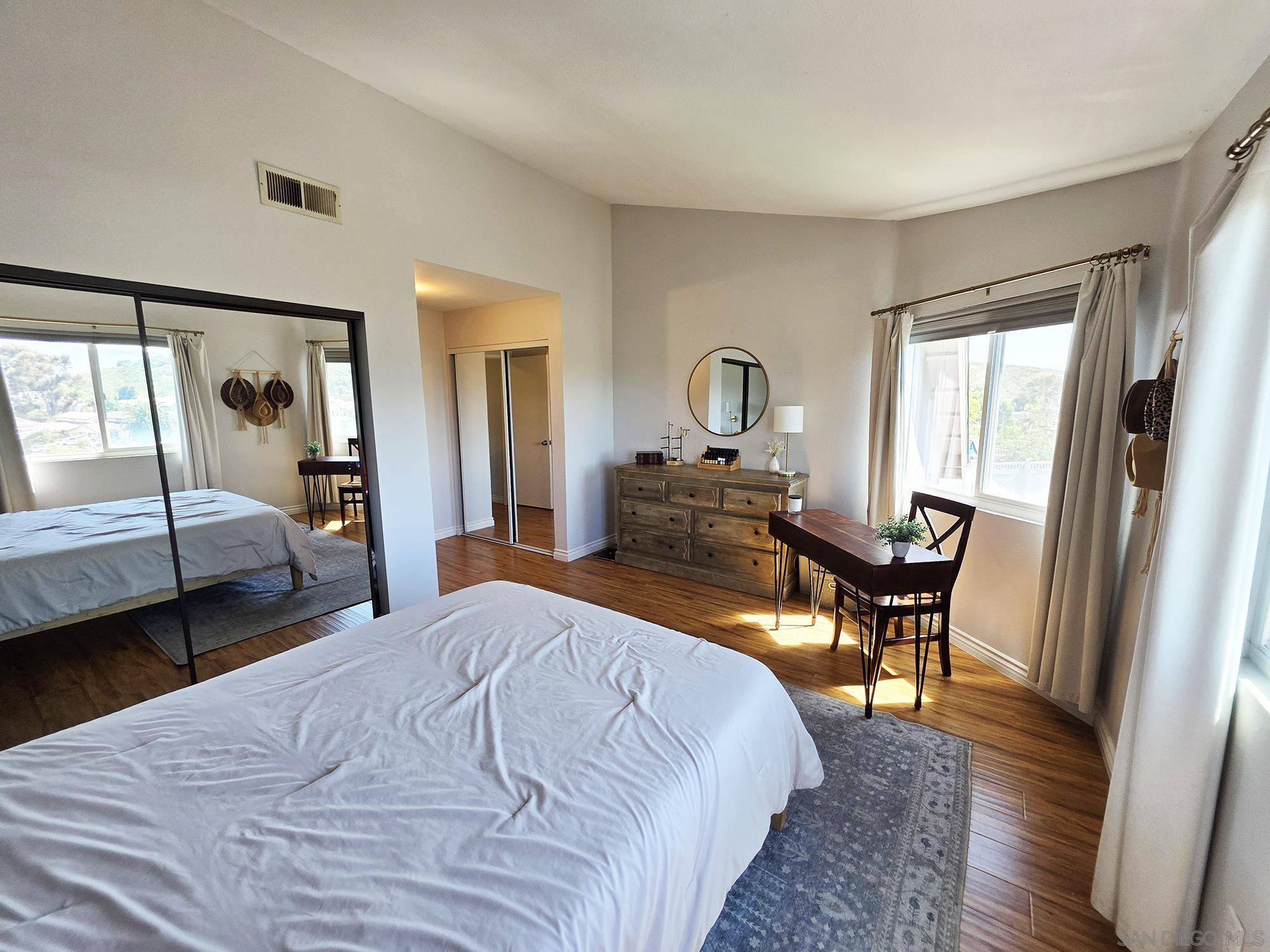 Detail Gallery Image 16 of 21 For 341  Rolling Hills, San Marcos,  CA 92069 - 3 Beds | 2/1 Baths