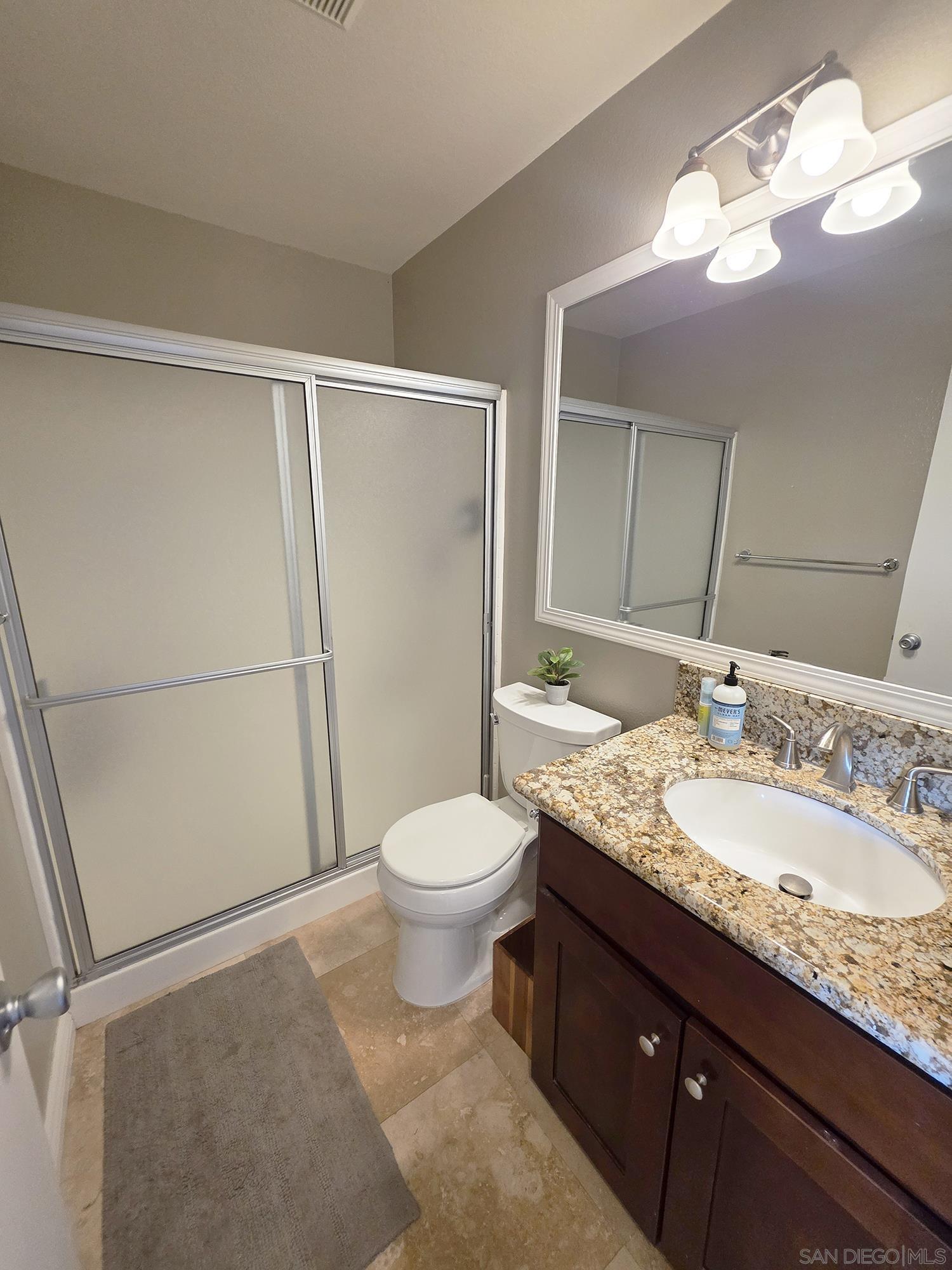 Detail Gallery Image 17 of 21 For 341  Rolling Hills, San Marcos,  CA 92069 - 3 Beds | 2/1 Baths
