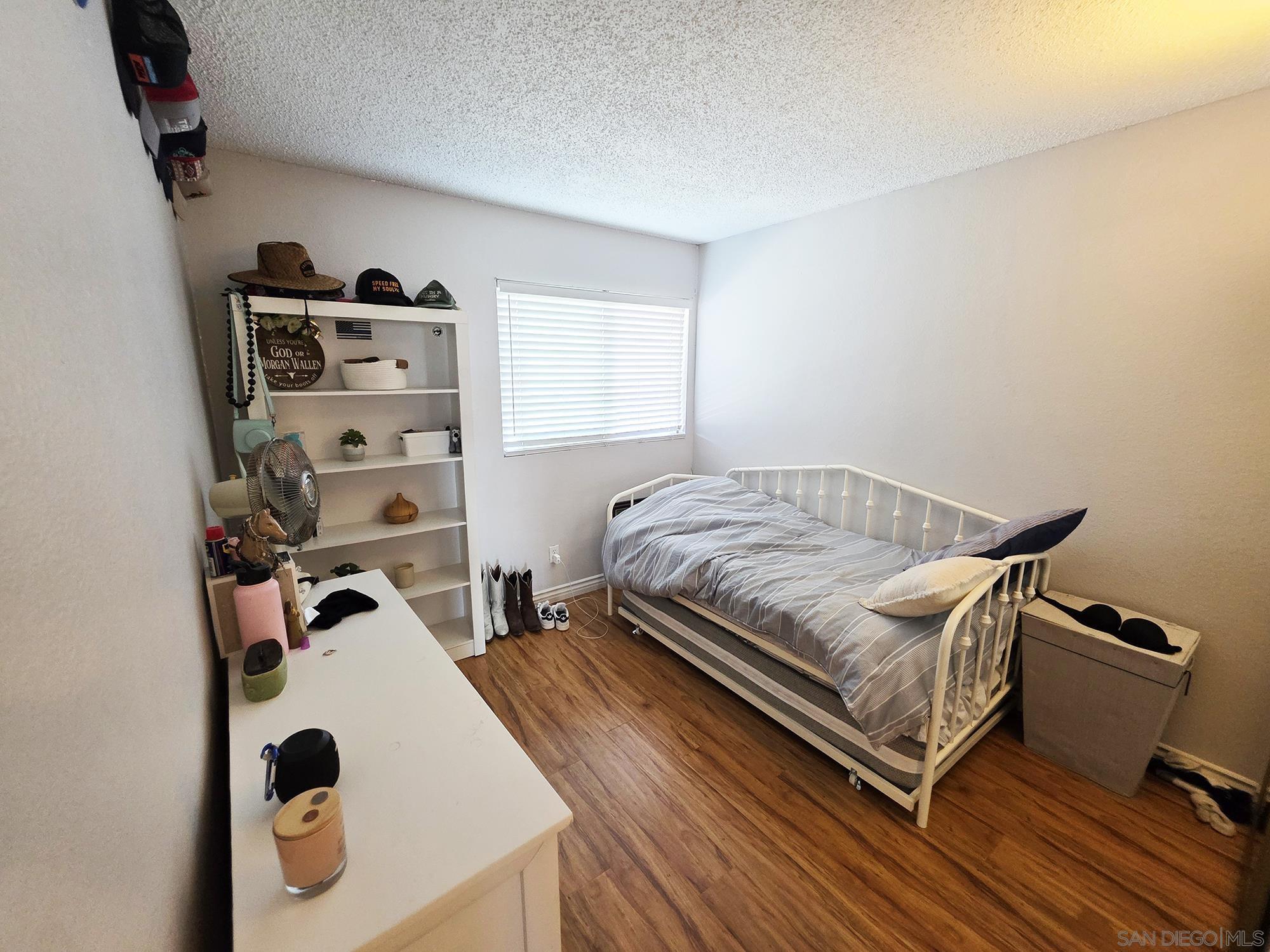 Detail Gallery Image 19 of 21 For 341  Rolling Hills, San Marcos,  CA 92069 - 3 Beds | 2/1 Baths