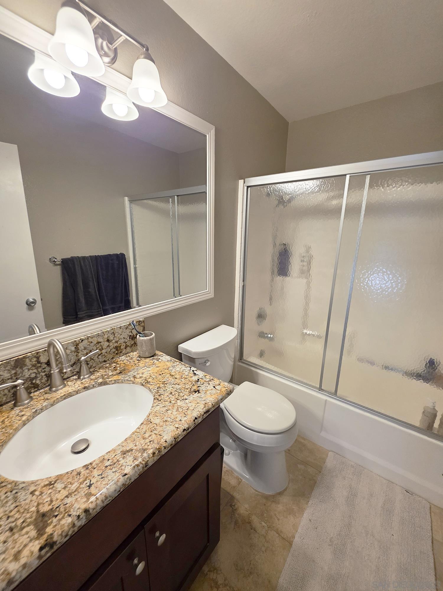 Detail Gallery Image 20 of 21 For 341  Rolling Hills, San Marcos,  CA 92069 - 3 Beds | 2/1 Baths