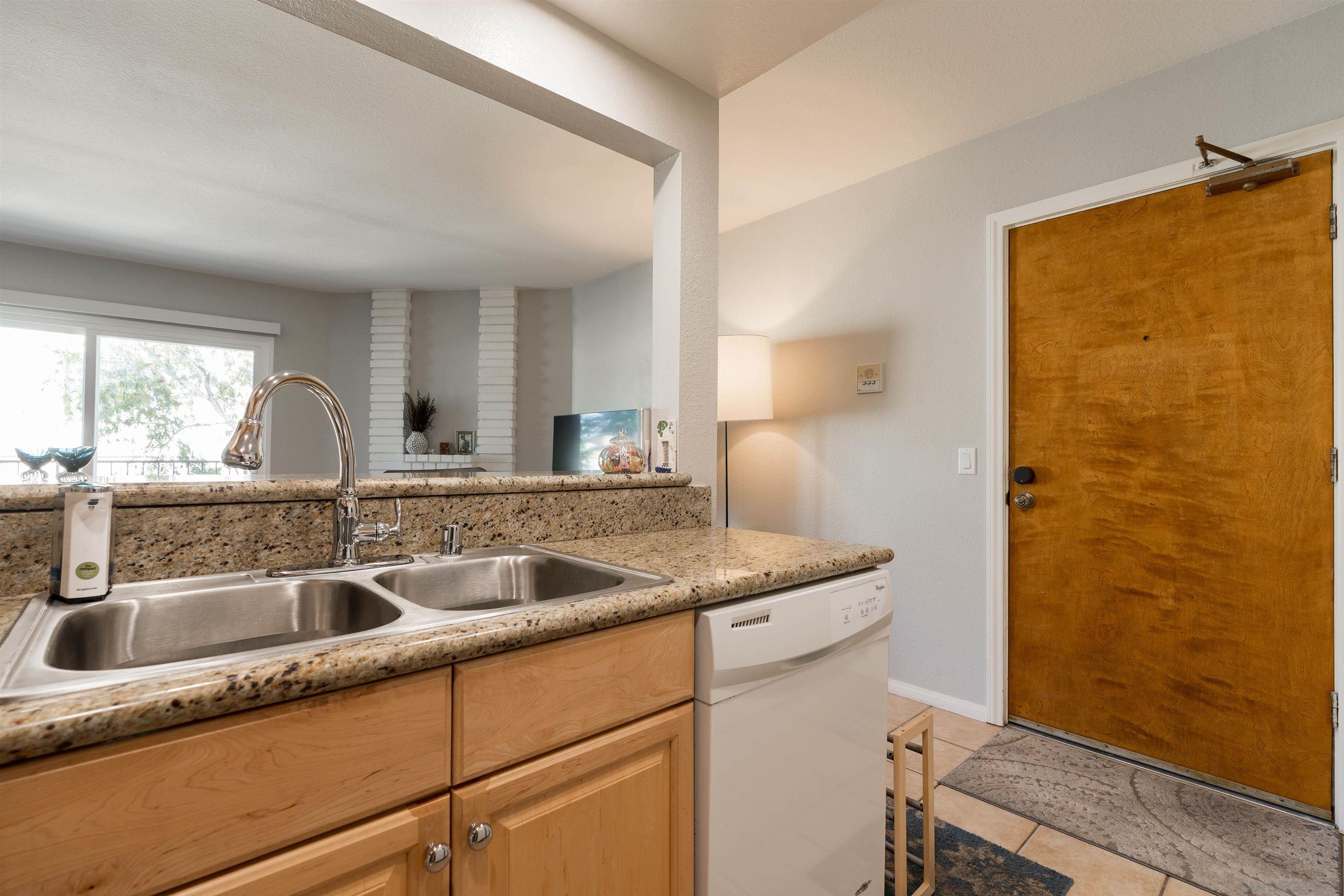 Detail Gallery Image 7 of 20 For 2940  Broadway  #38,  San Diego,  CA 92102 - 2 Beds | 1 Baths