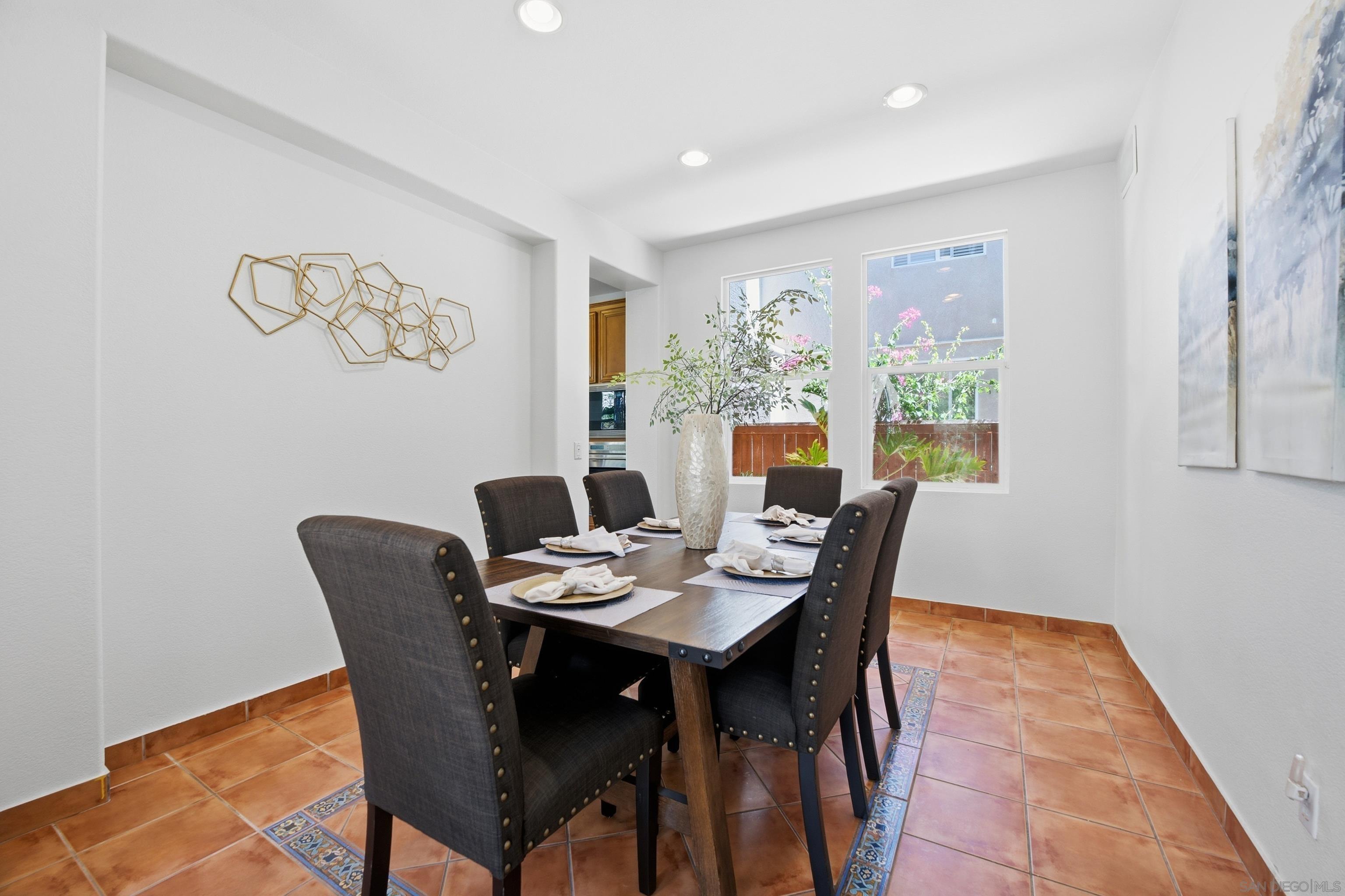 Detail Gallery Image 9 of 35 For 7264  Arroyo Grande Rd, San Diego,  CA 92129 - 4 Beds | 2/1 Baths