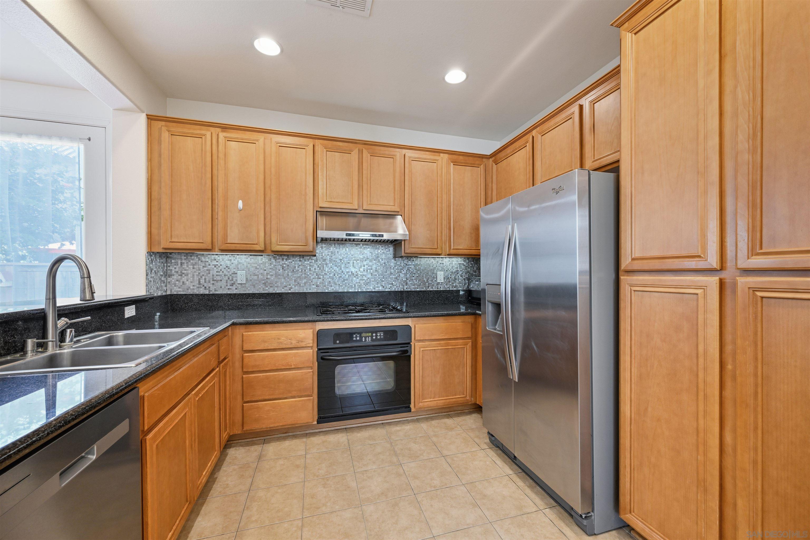 Detail Gallery Image 18 of 40 For 10521  Hollingsworth, San Diego,  CA 92127 - 3 Beds | 2/1 Baths