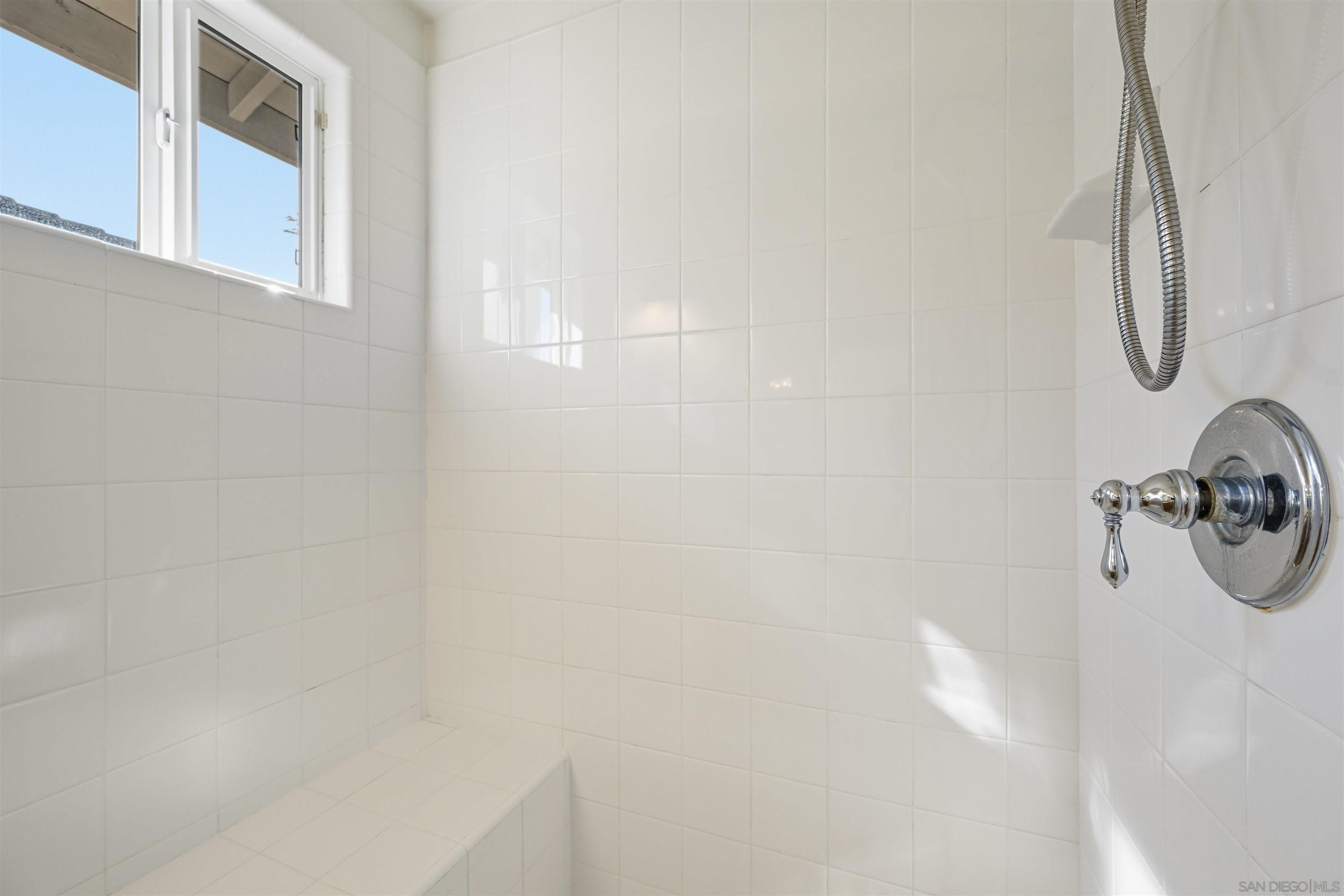 Detail Gallery Image 25 of 40 For 10521  Hollingsworth, San Diego,  CA 92127 - 3 Beds | 2/1 Baths