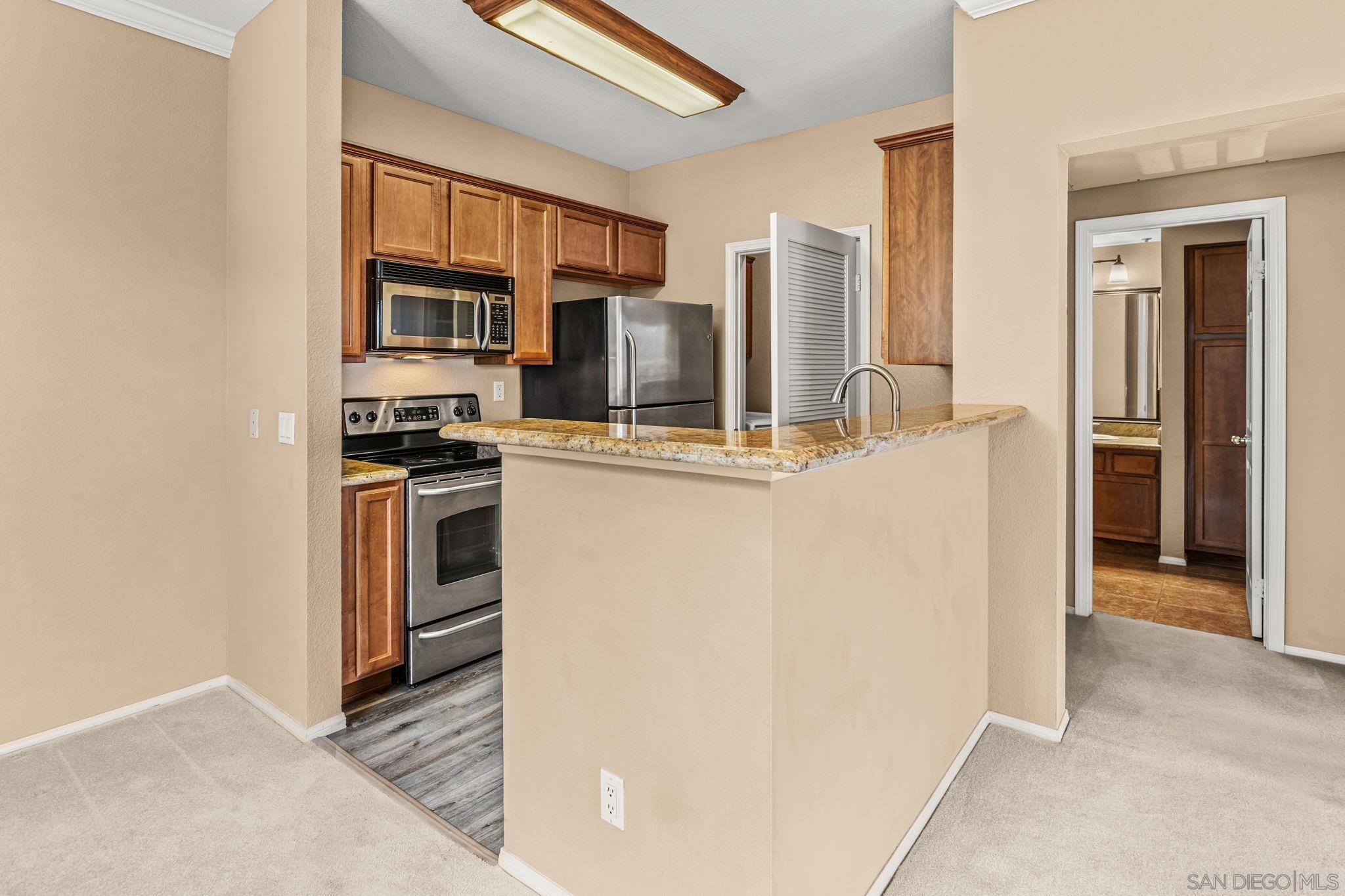 Detail Gallery Image 9 of 22 For 3835  Elijah Ct  #533,  San Diego,  CA 92130 - 1 Beds | 1 Baths