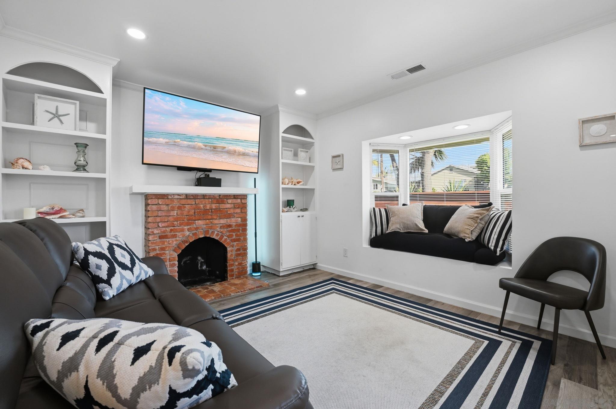 Detail Gallery Image 5 of 36 For 3219  Polk Ave, San Diego,  CA 92104 - 2 Beds | 1 Baths