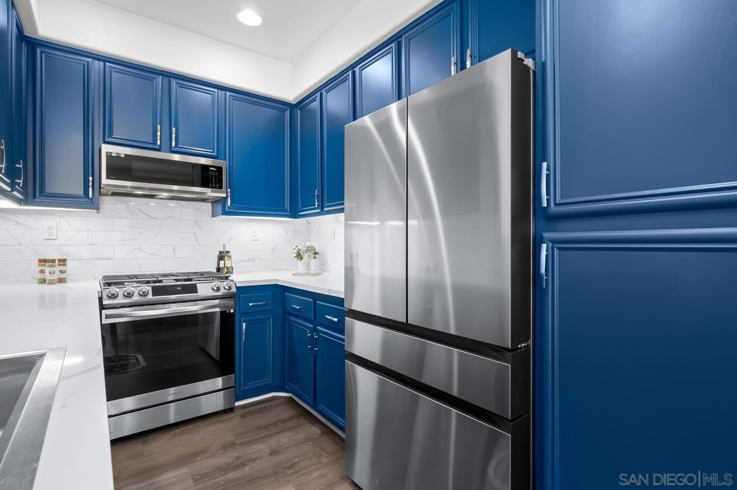 Detail Gallery Image 11 of 48 For 339  Caminito Barcelona, Chula Vista,  CA 91914 - 3 Beds | 2/1 Baths