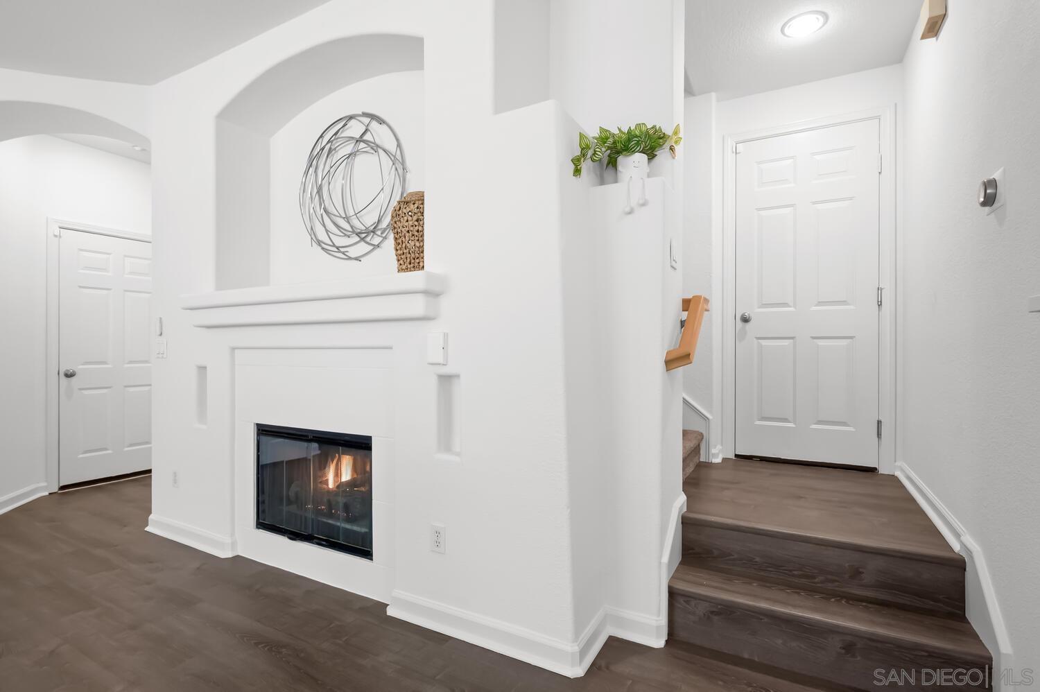 Detail Gallery Image 14 of 48 For 339  Caminito Barcelona, Chula Vista,  CA 91914 - 3 Beds | 2/1 Baths