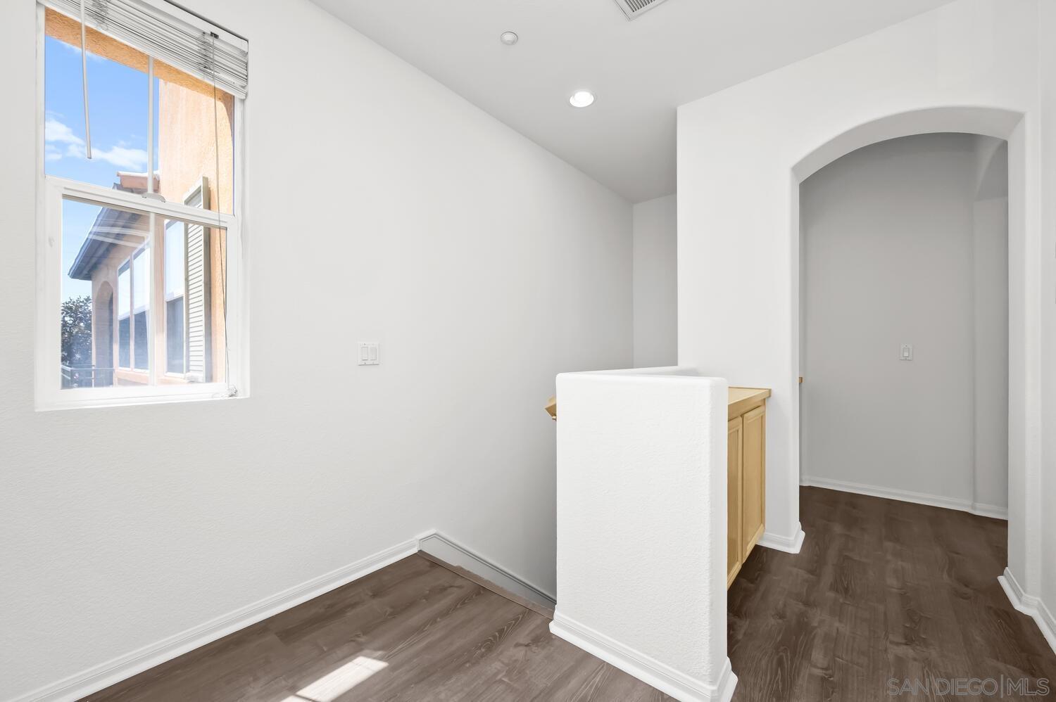 Detail Gallery Image 16 of 48 For 339  Caminito Barcelona, Chula Vista,  CA 91914 - 3 Beds | 2/1 Baths