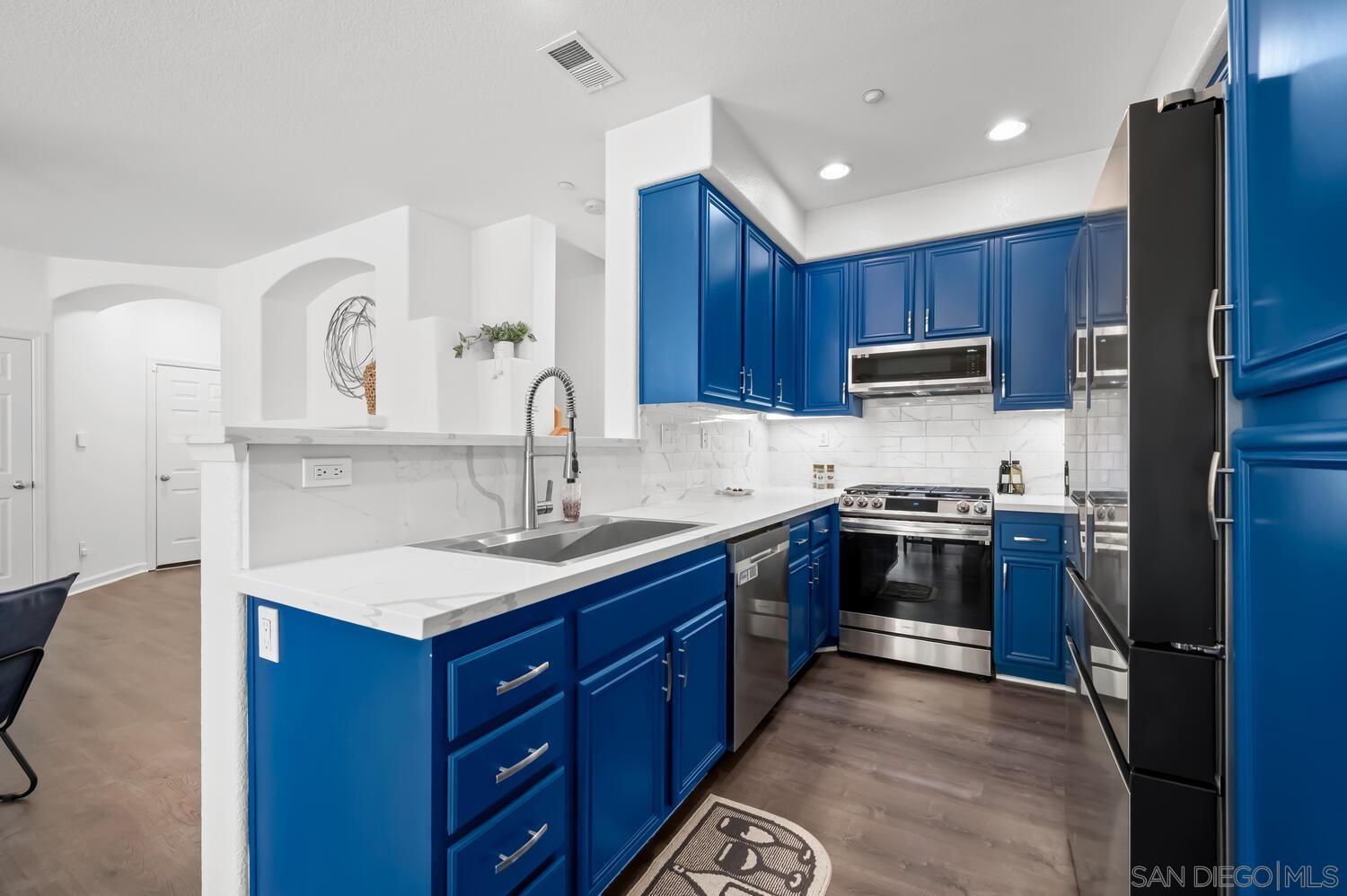 Detail Gallery Image 9 of 48 For 339  Caminito Barcelona, Chula Vista,  CA 91914 - 3 Beds | 2/1 Baths