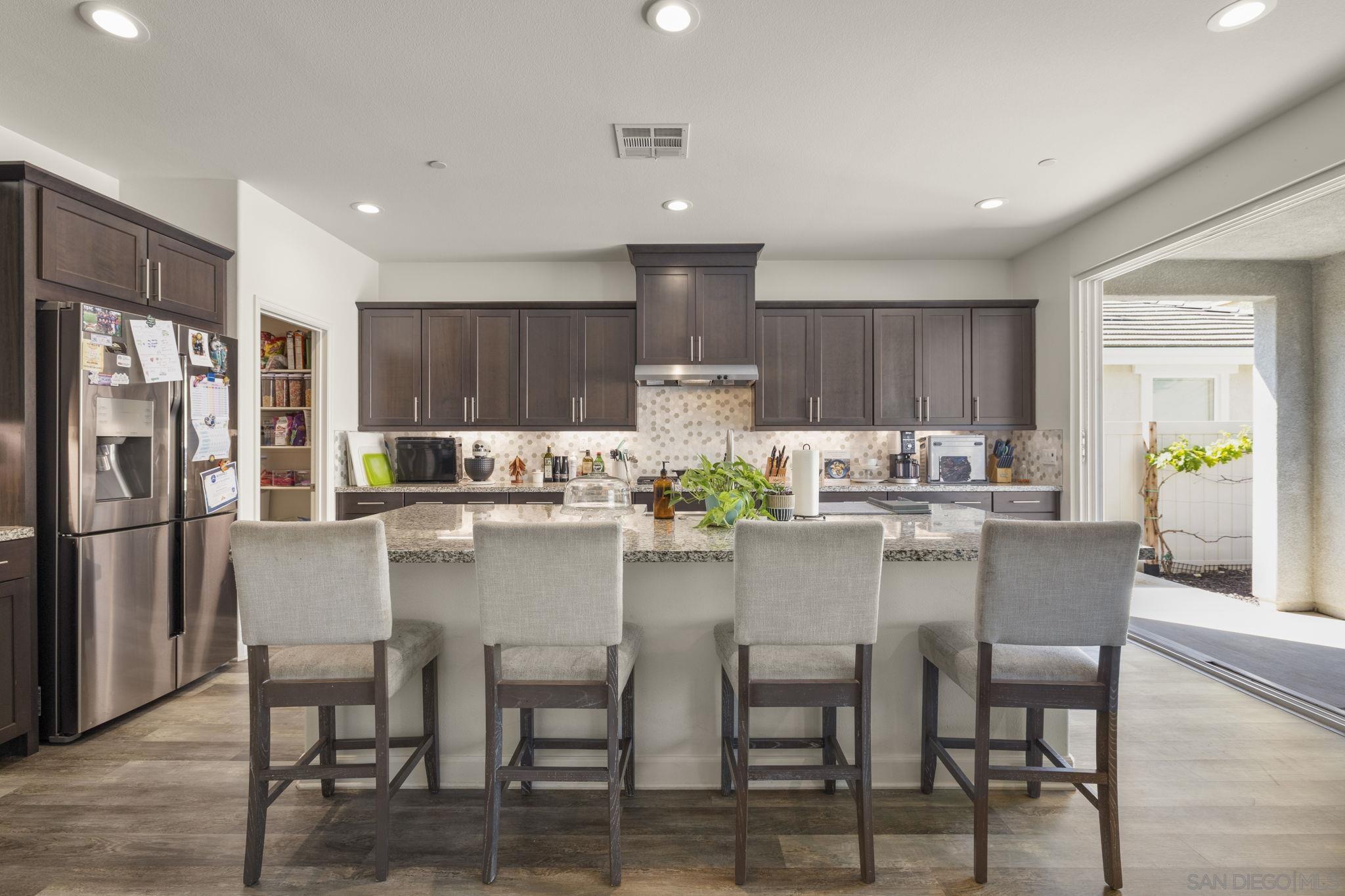 Detail Gallery Image 12 of 63 For 3029  via De Todos Santos, Fallbrook,  CA 92028 - 4 Beds | 3 Baths