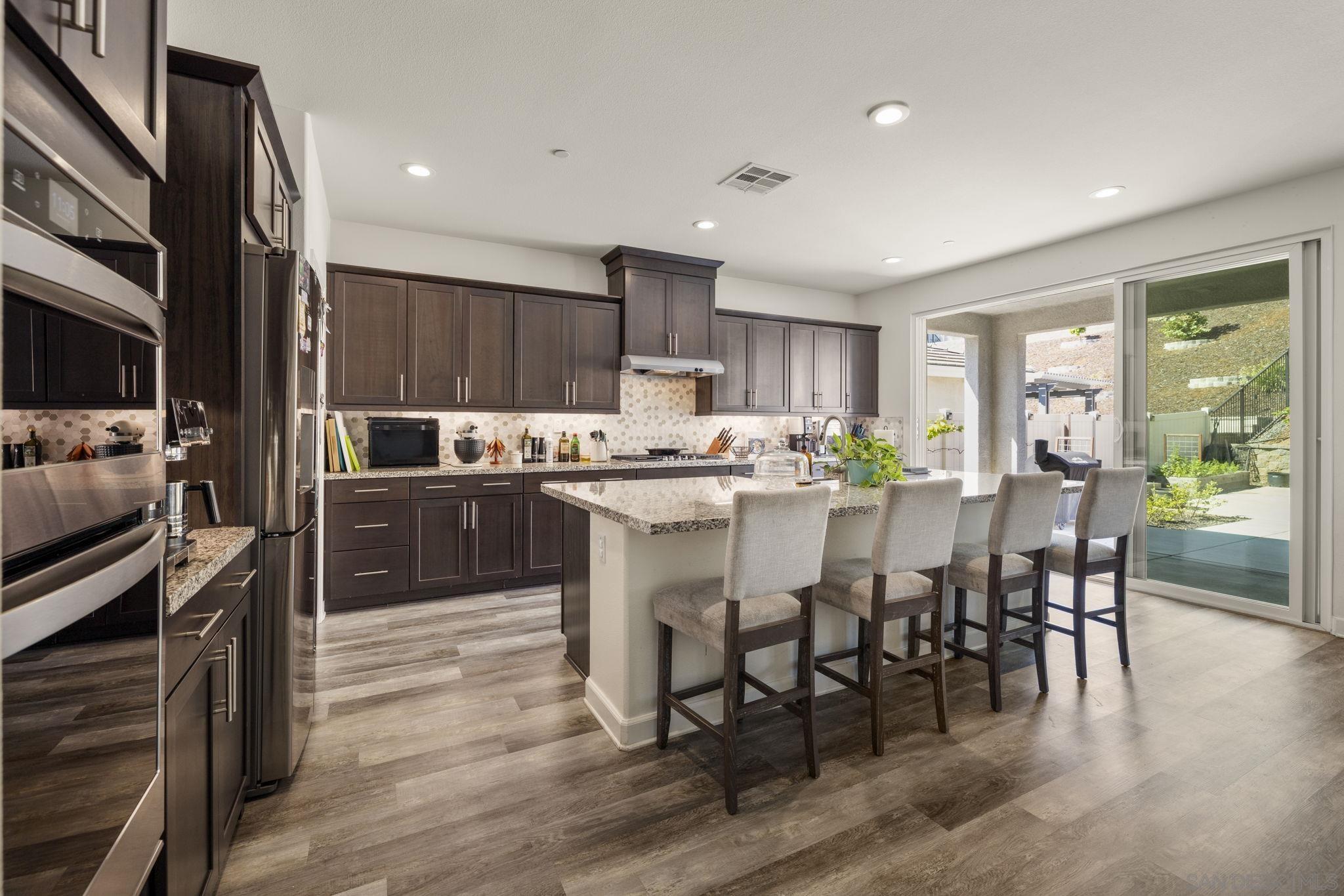 Detail Gallery Image 13 of 63 For 3029  via De Todos Santos, Fallbrook,  CA 92028 - 4 Beds | 3 Baths